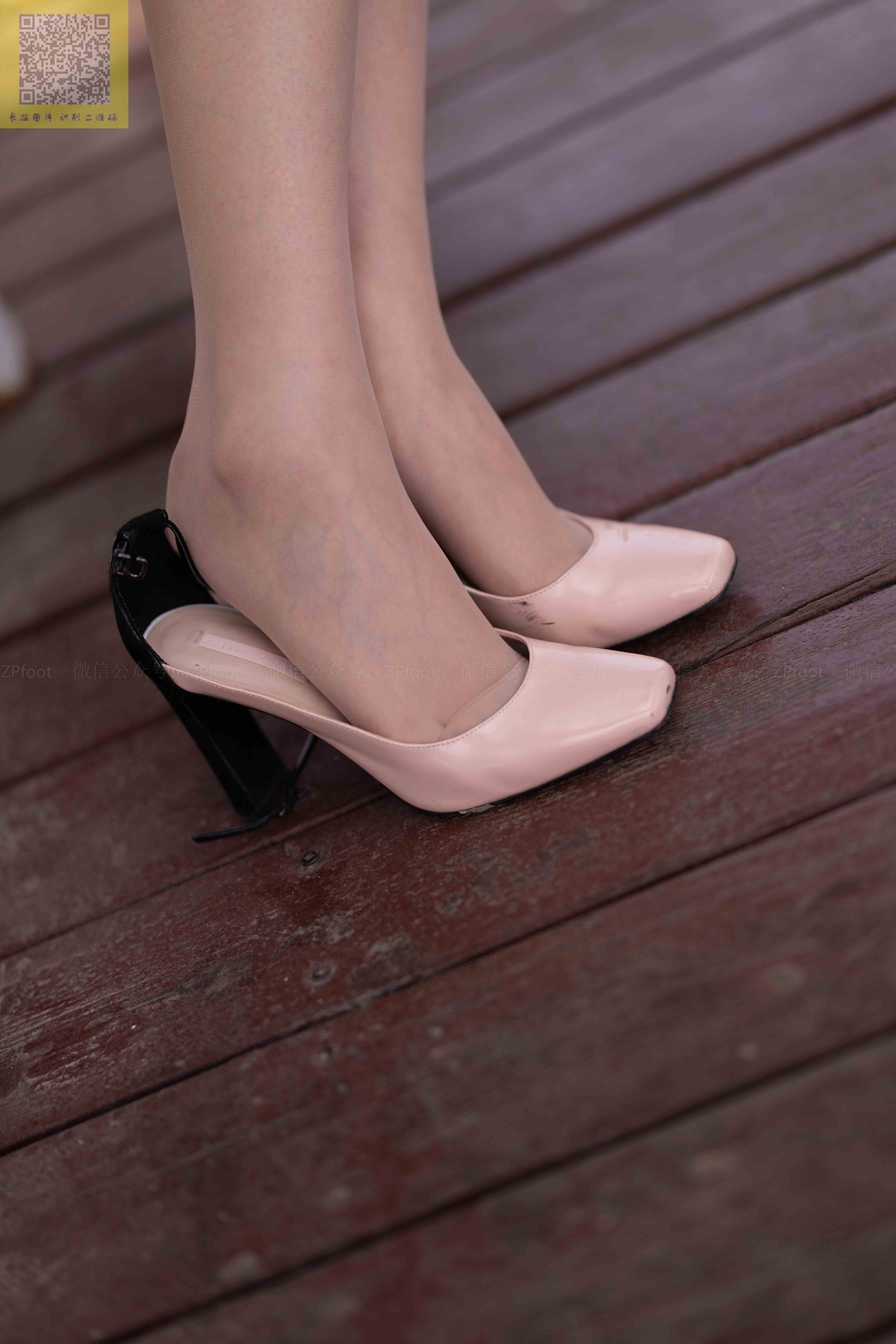 China Beauty Legs and feet 1208