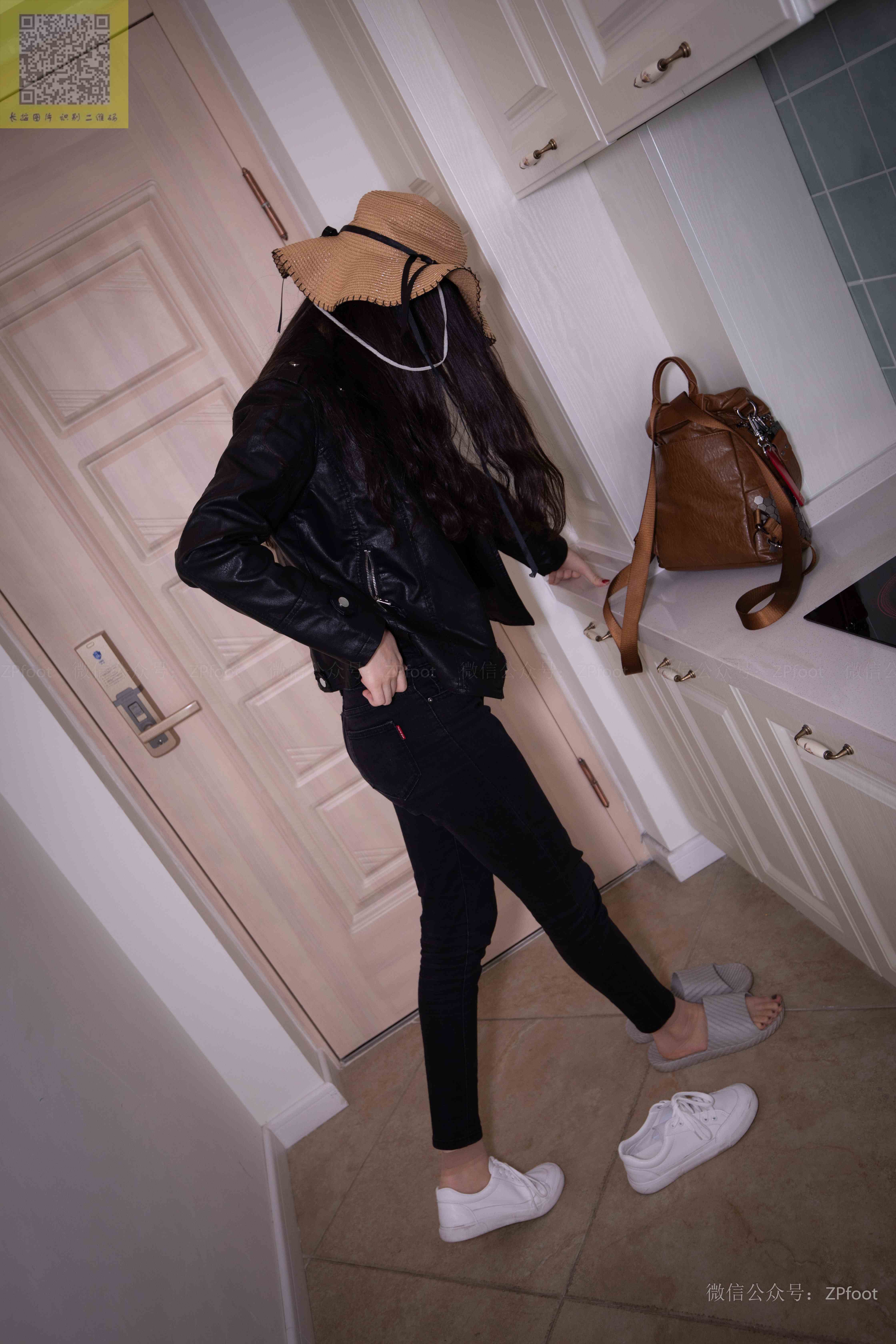 China Beauty Legs and feet 1209