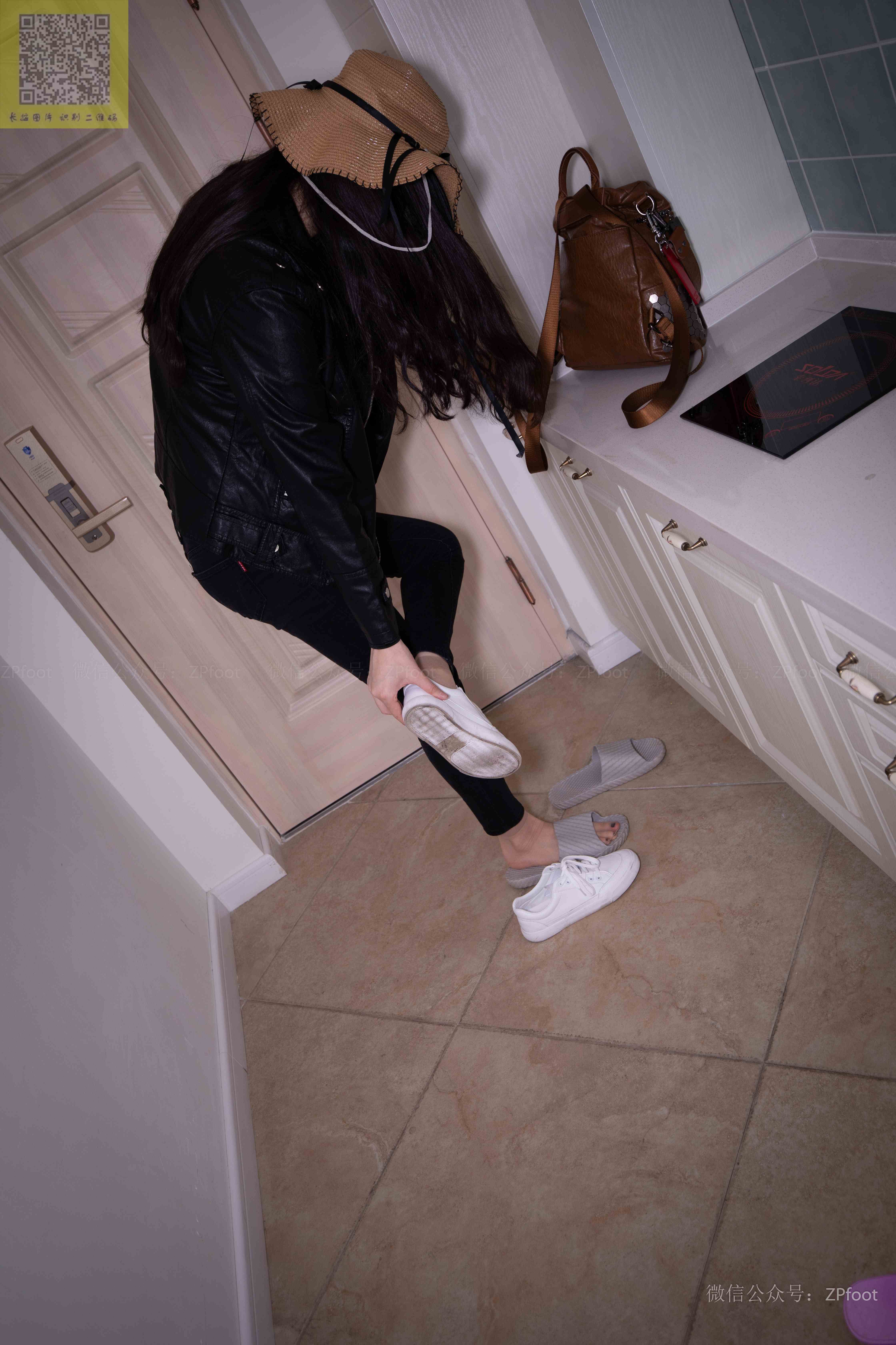 China Beauty Legs and feet 1209