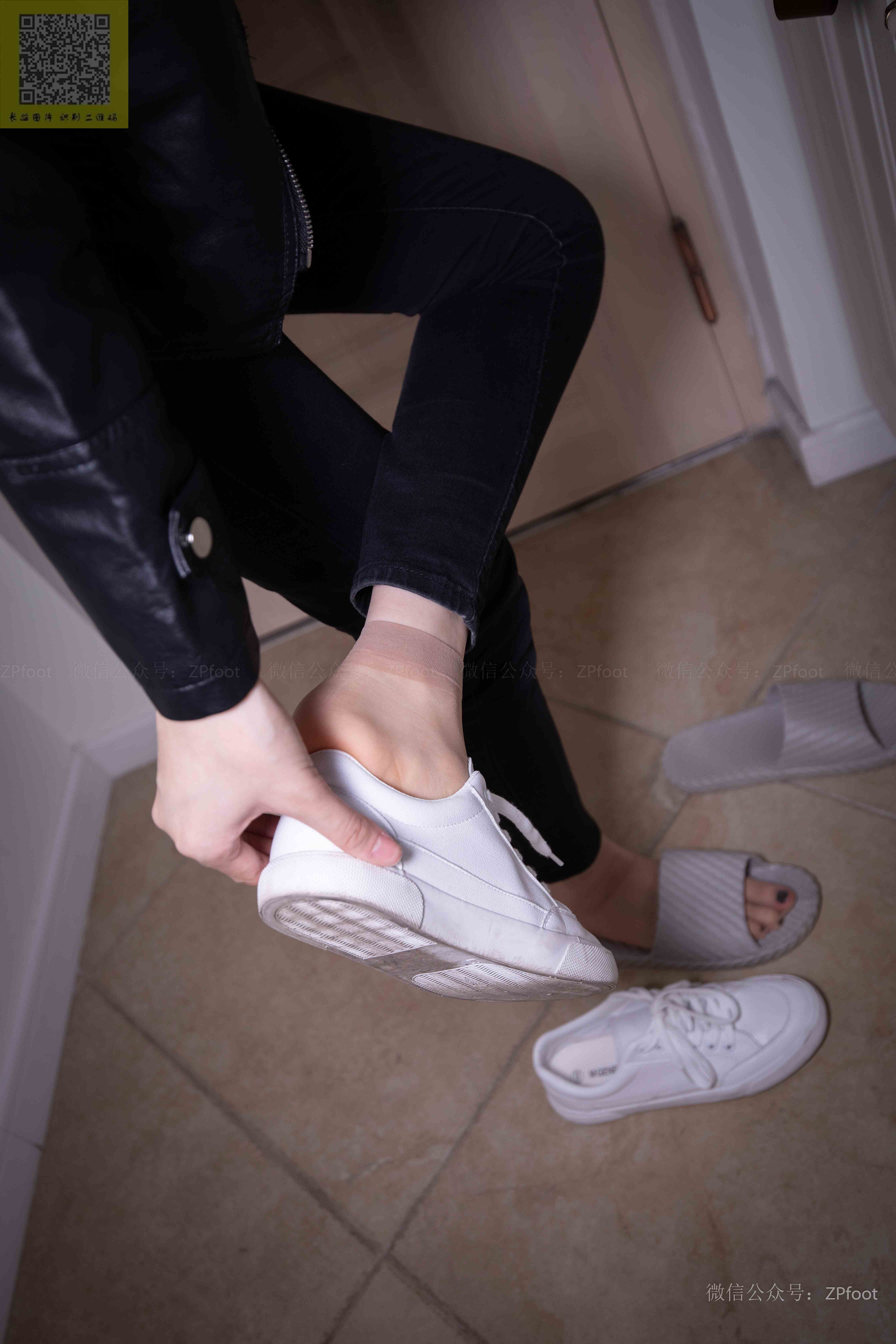 China Beauty Legs and feet 1209