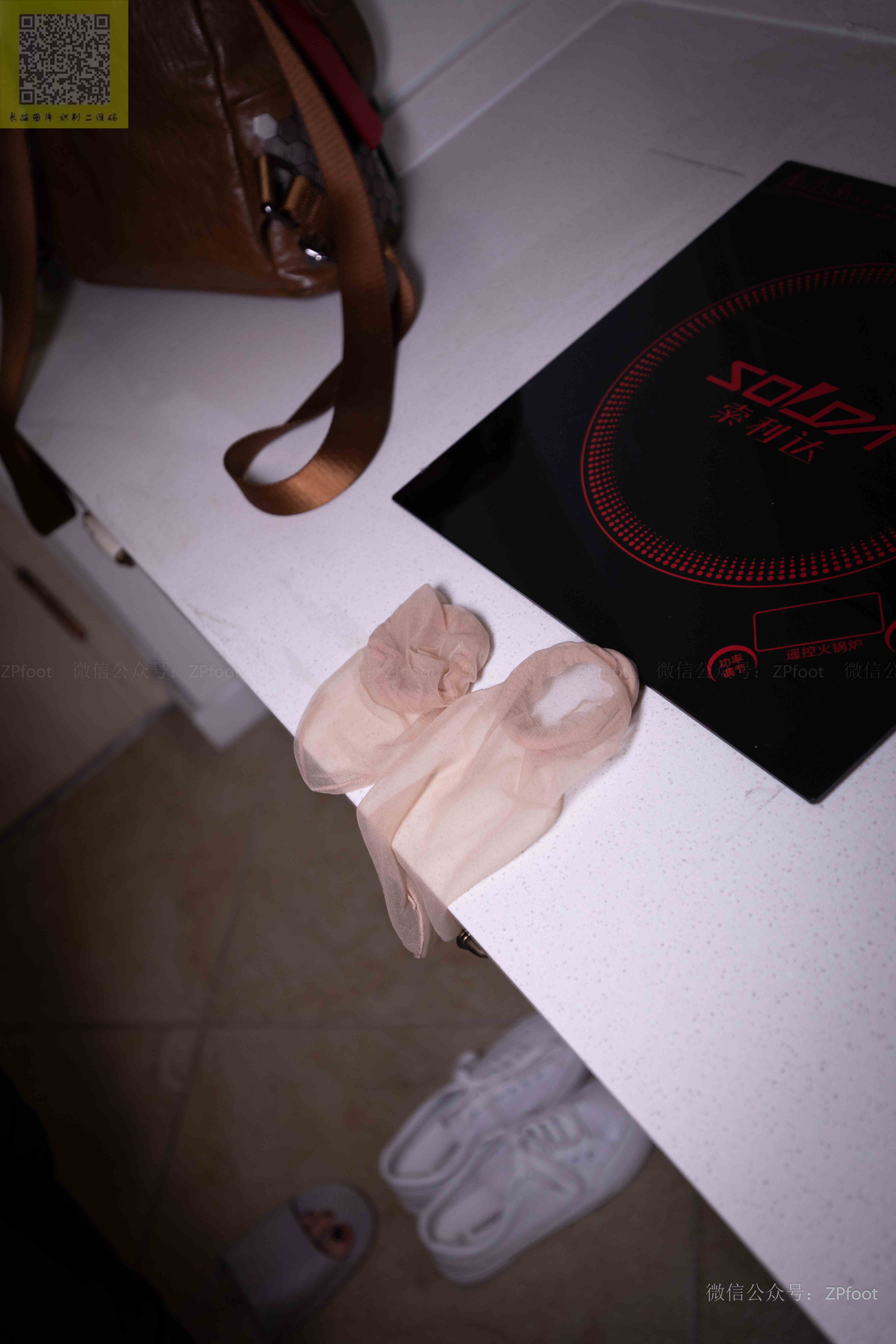 China Beauty Legs and feet 1209