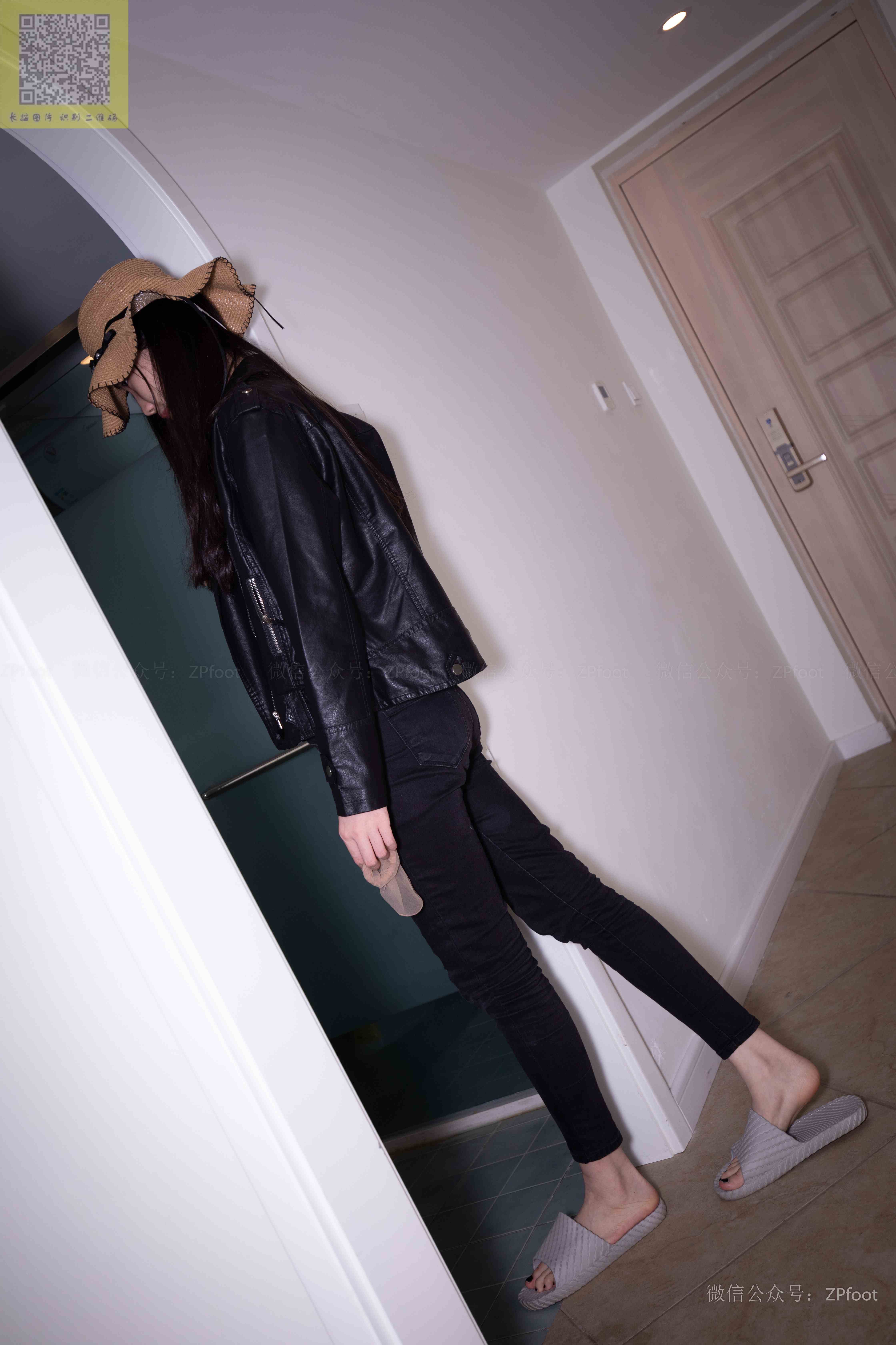 China Beauty Legs and feet 1209