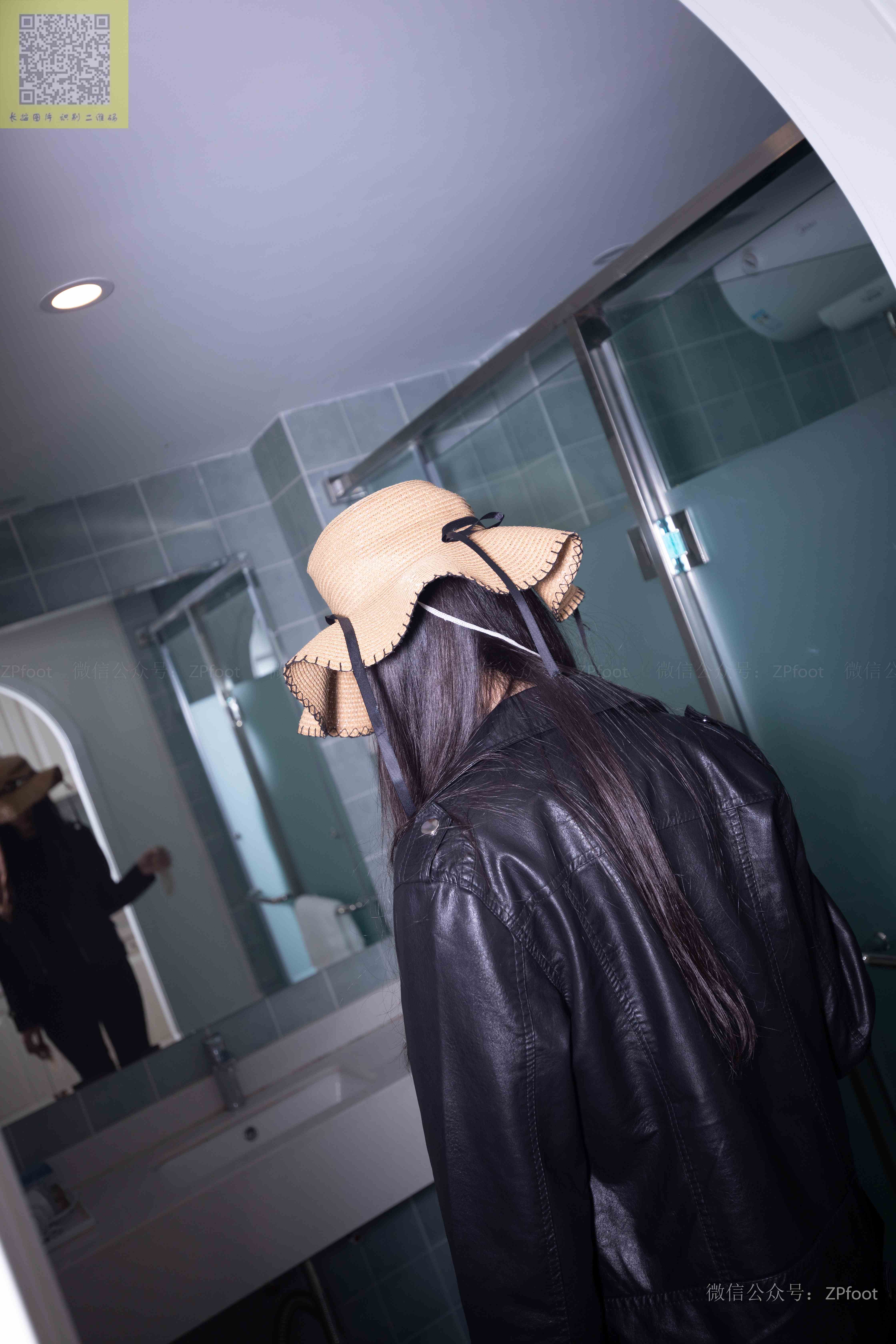 China Beauty Legs and feet 1209