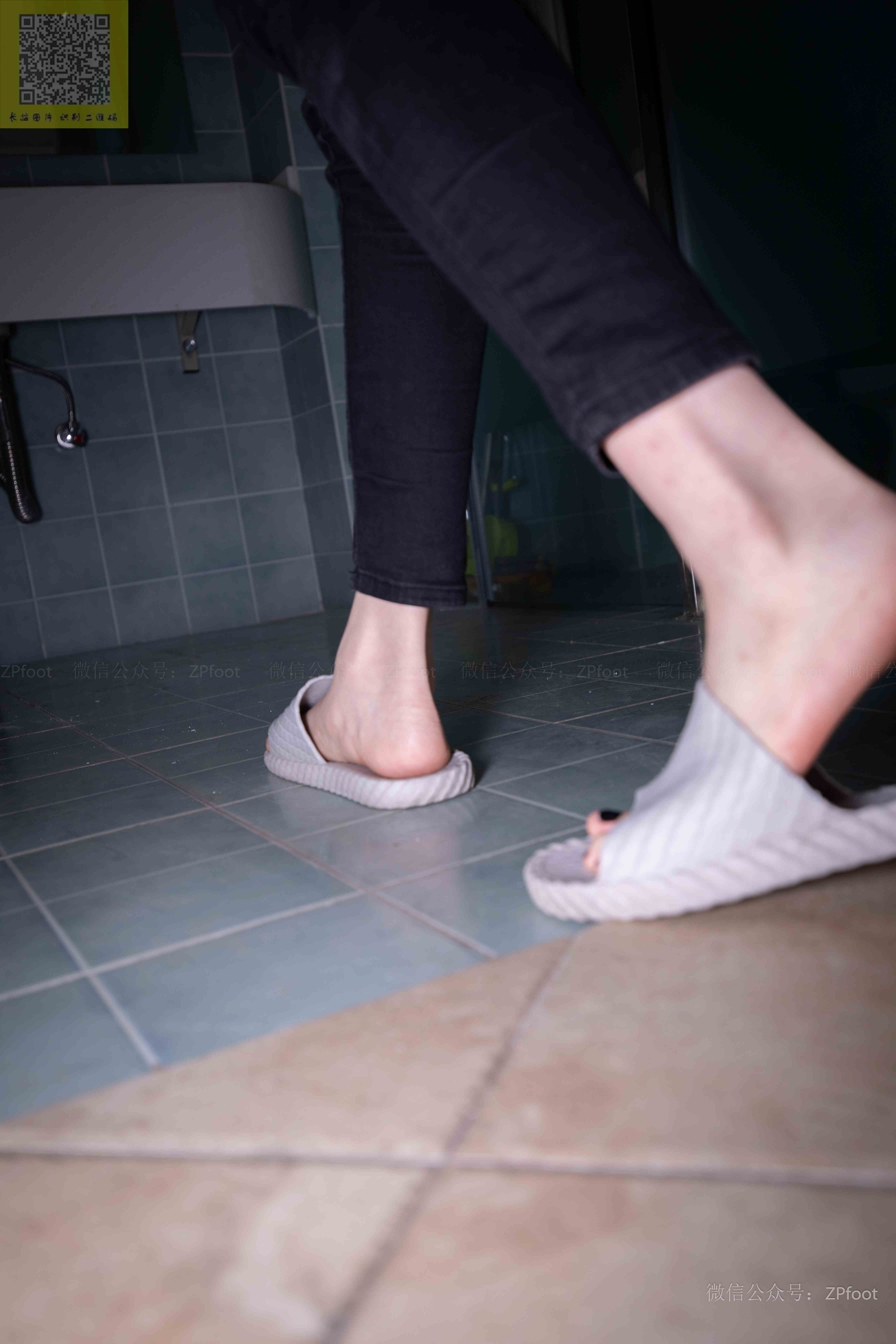 China Beauty Legs and feet 1209