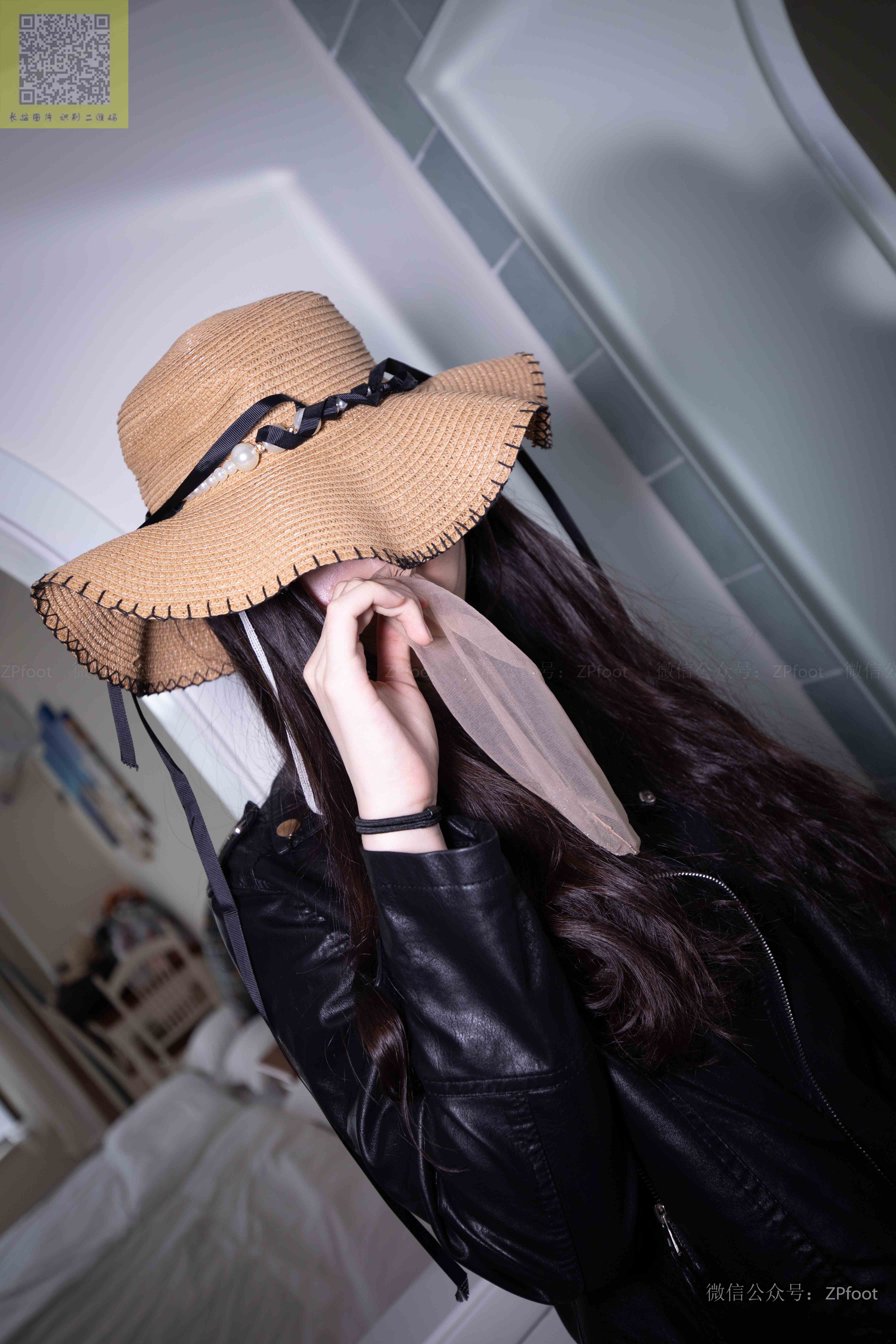 China Beauty Legs and feet 1209