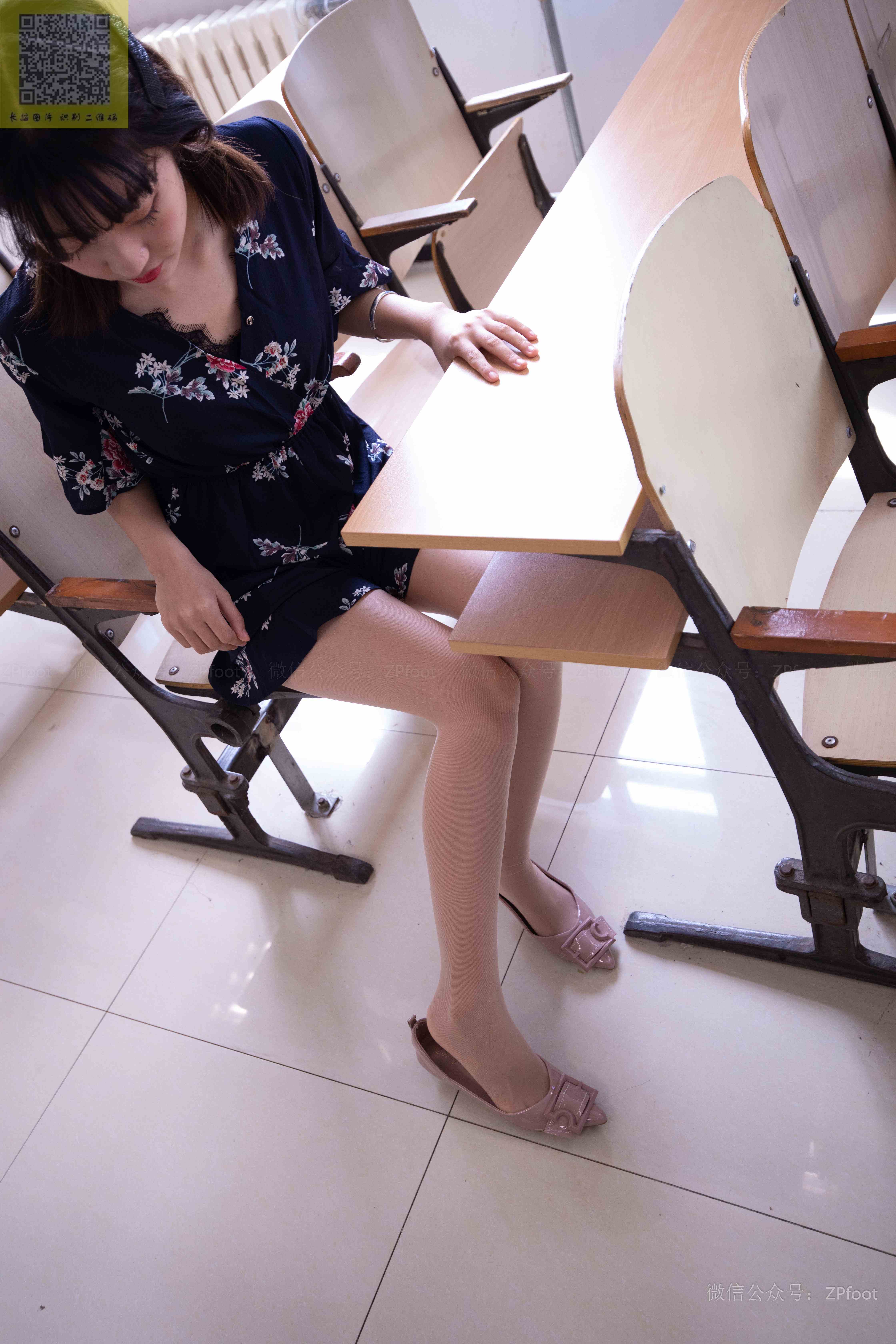 China Beauty Legs and feet 1210