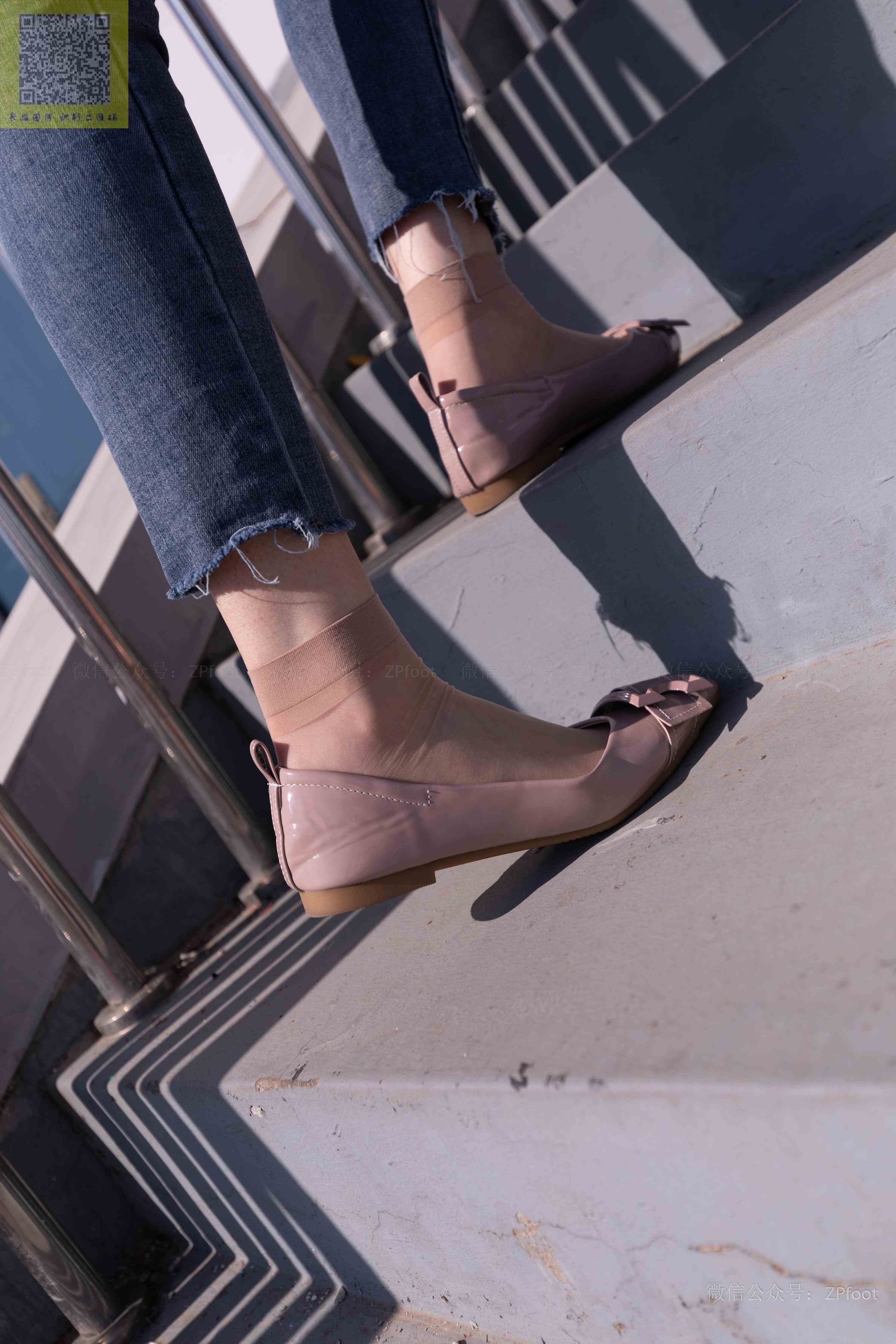 China Beauty Legs and feet 1213