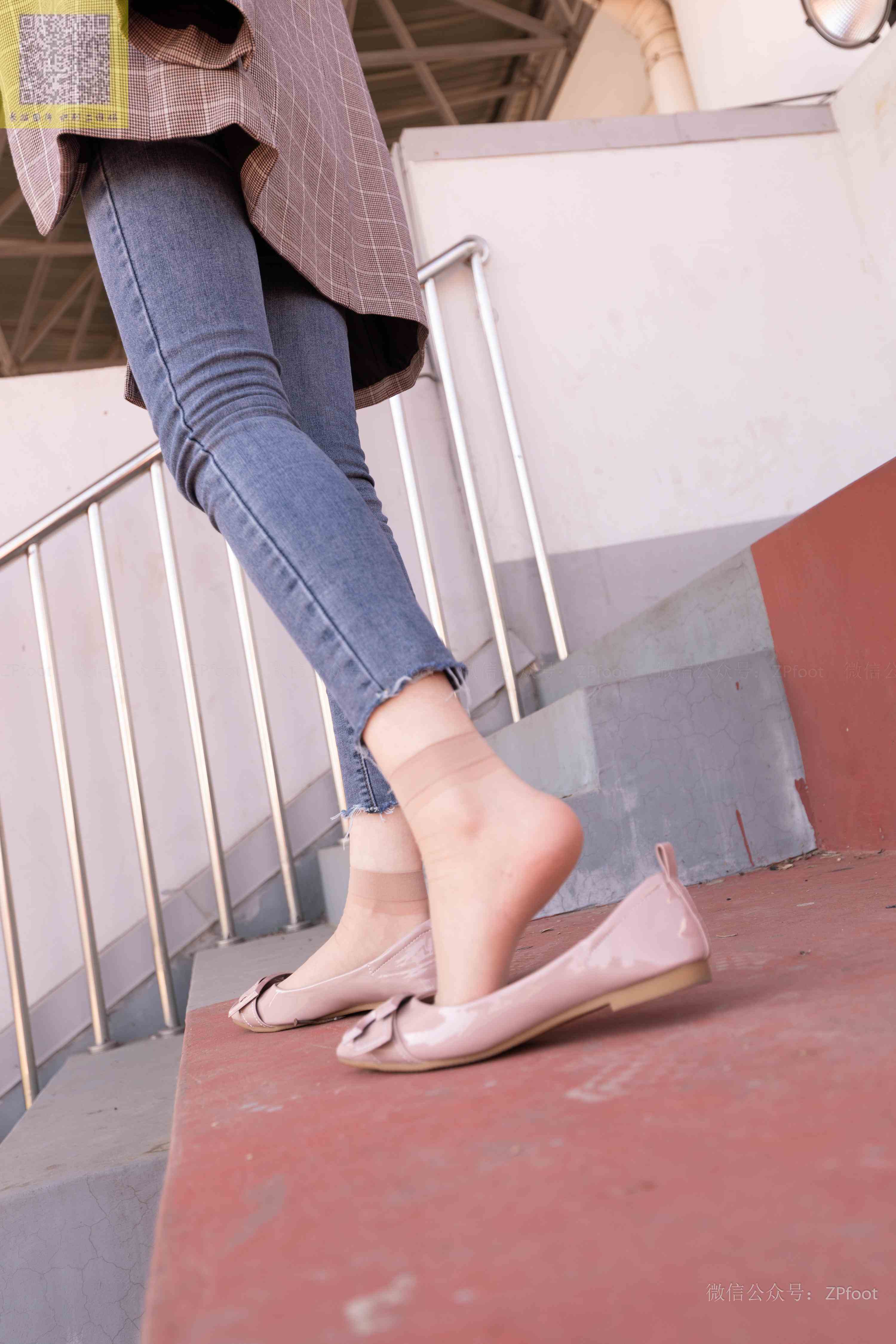 China Beauty Legs and feet 1213