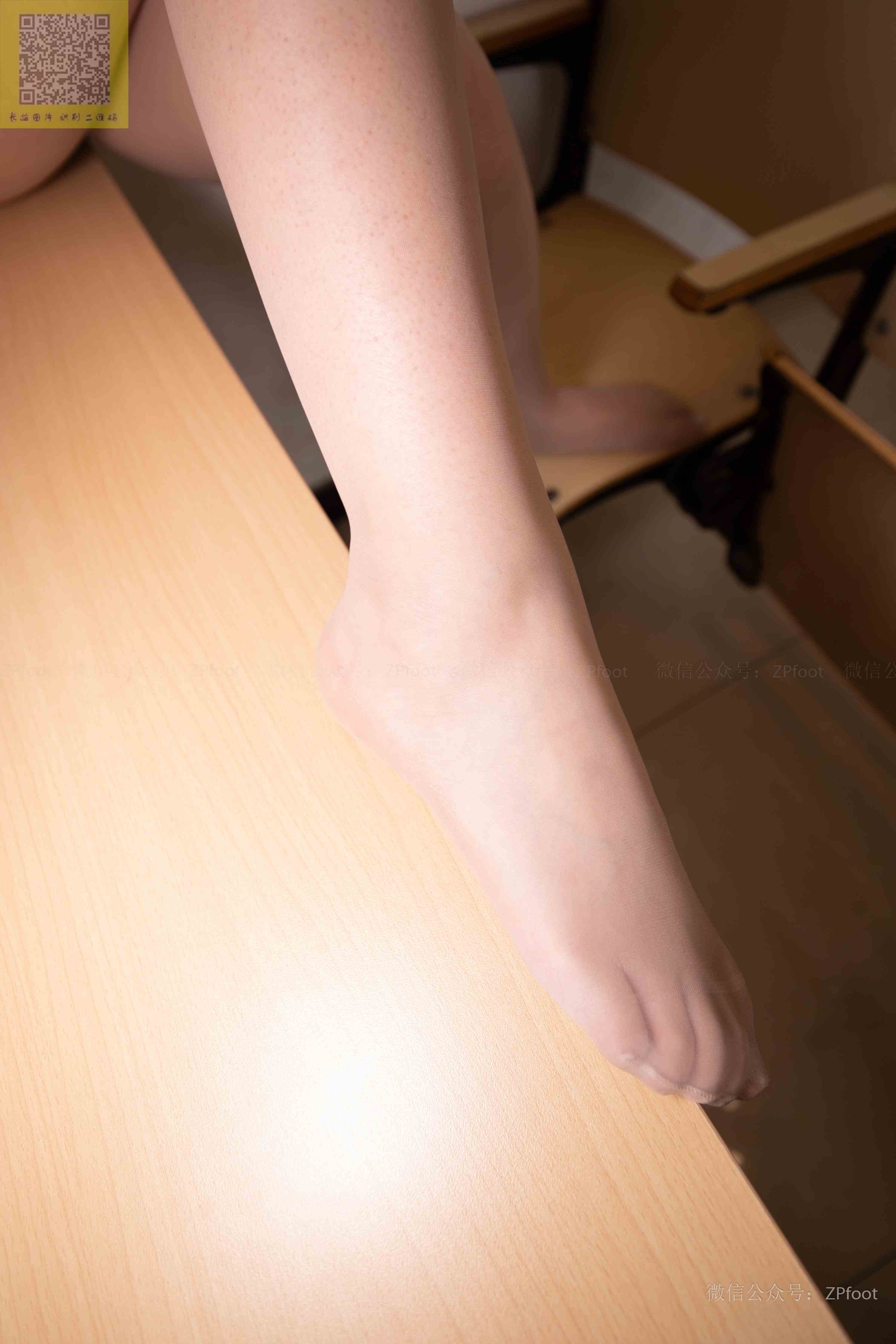 China Beauty Legs and feet 1215