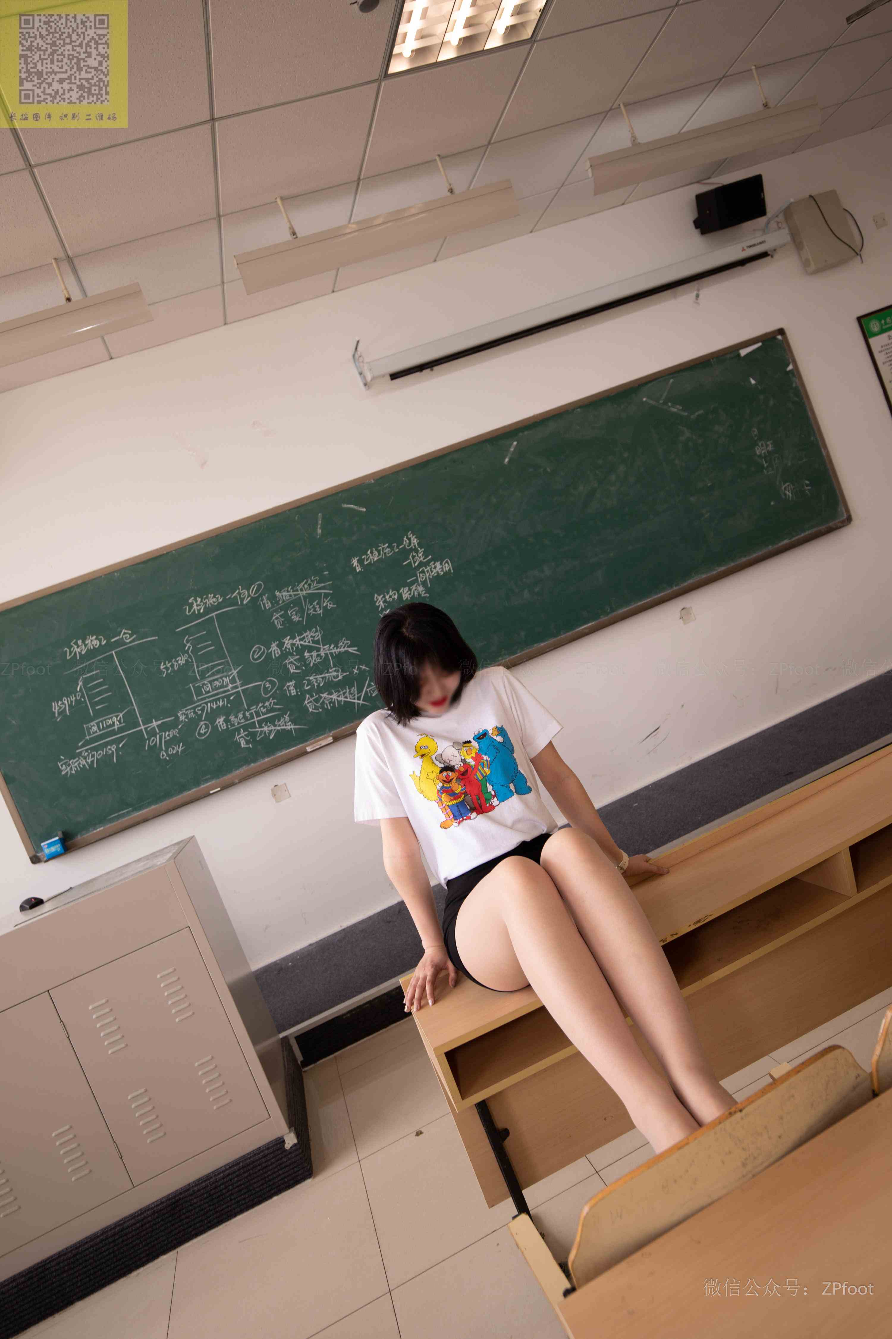 China Beauty Legs and feet 1215