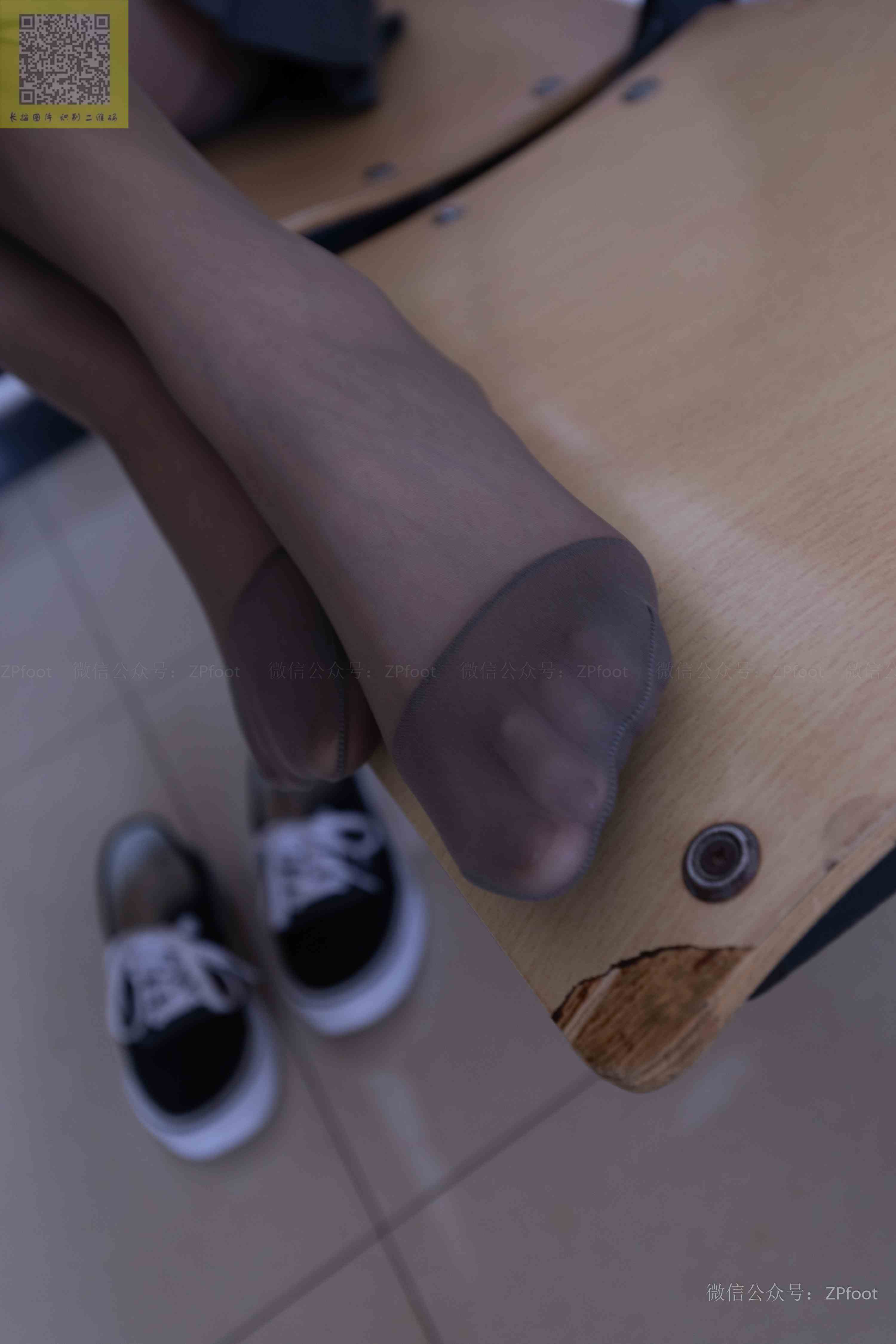 China Beauty Legs and feet 1221