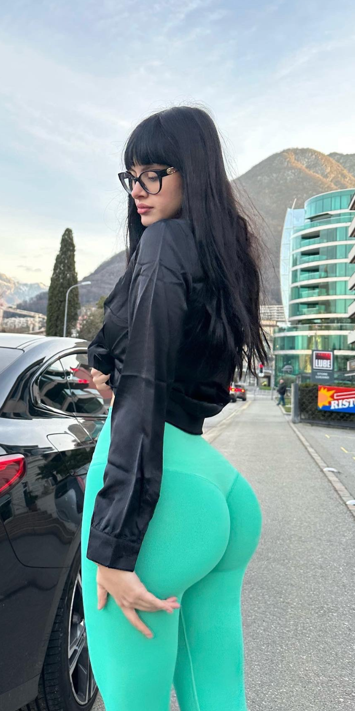 Latin Thick Booty 43