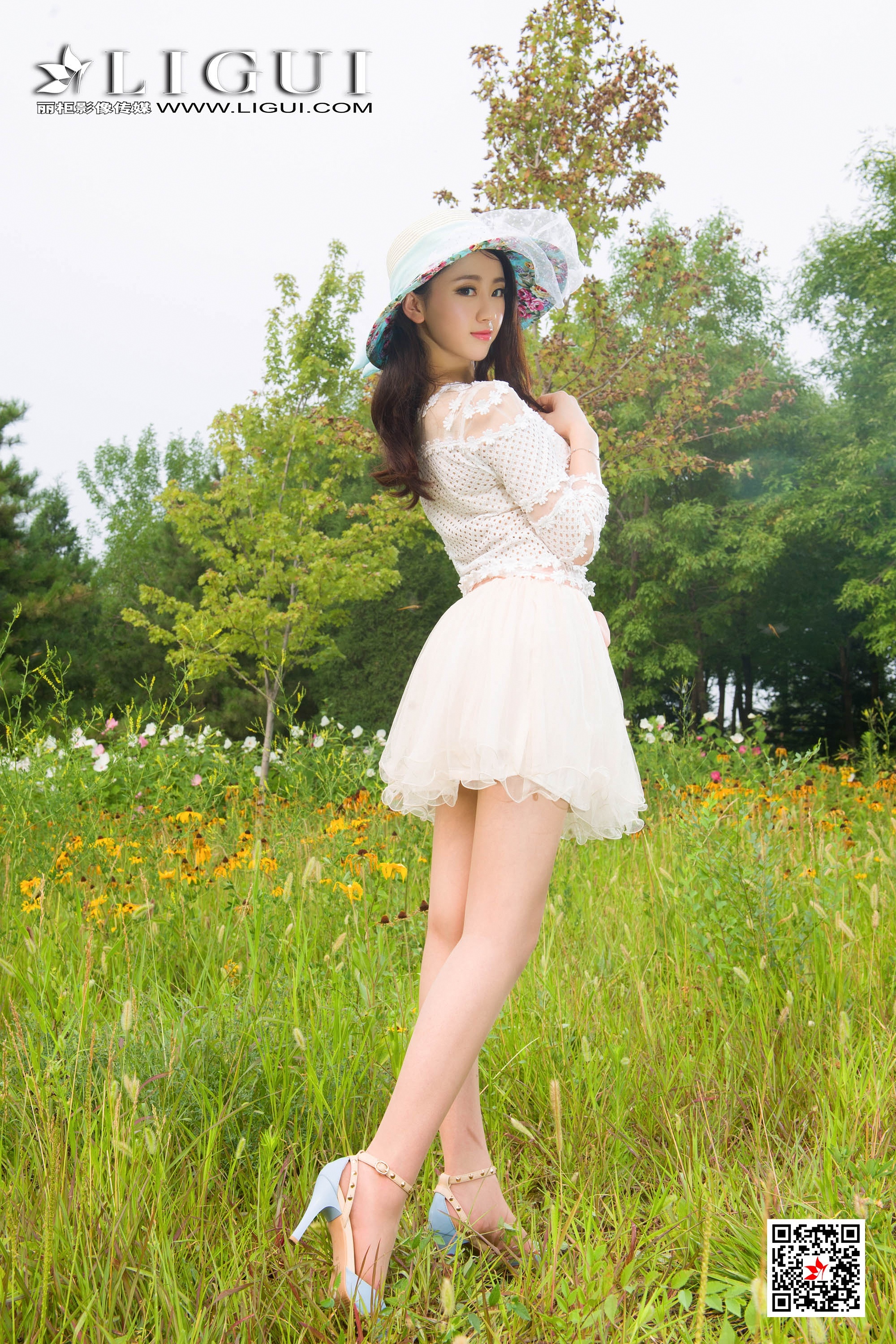 pretty lady dirty feet 99