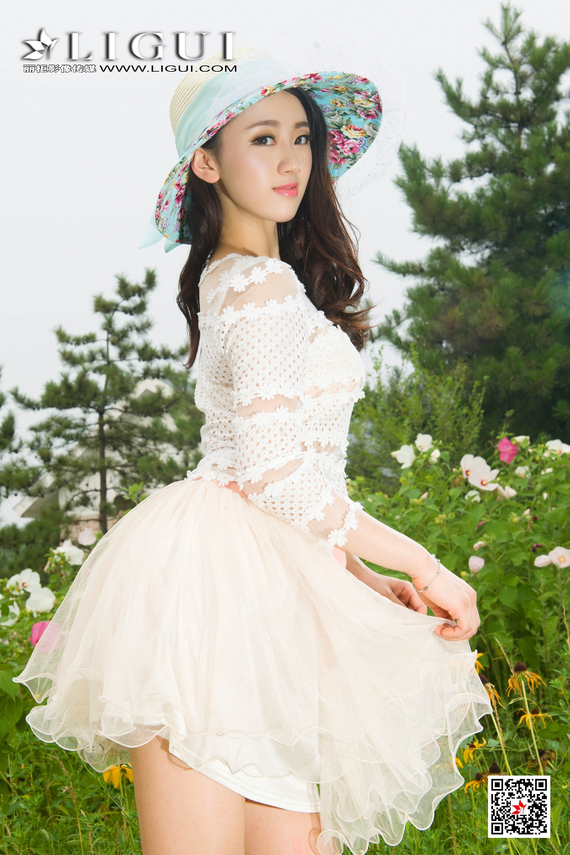 pretty lady dirty feet 99