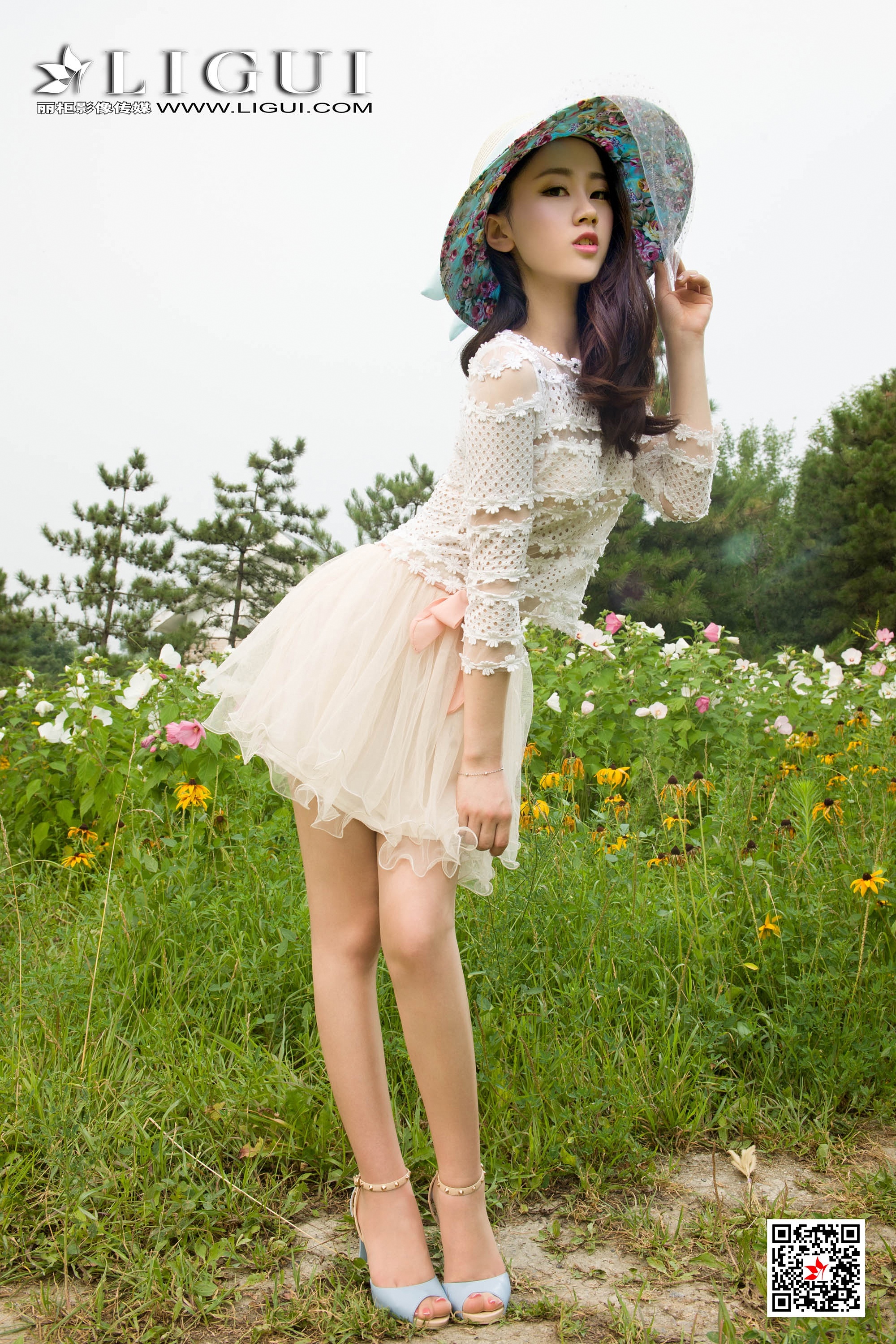 pretty lady dirty feet 99