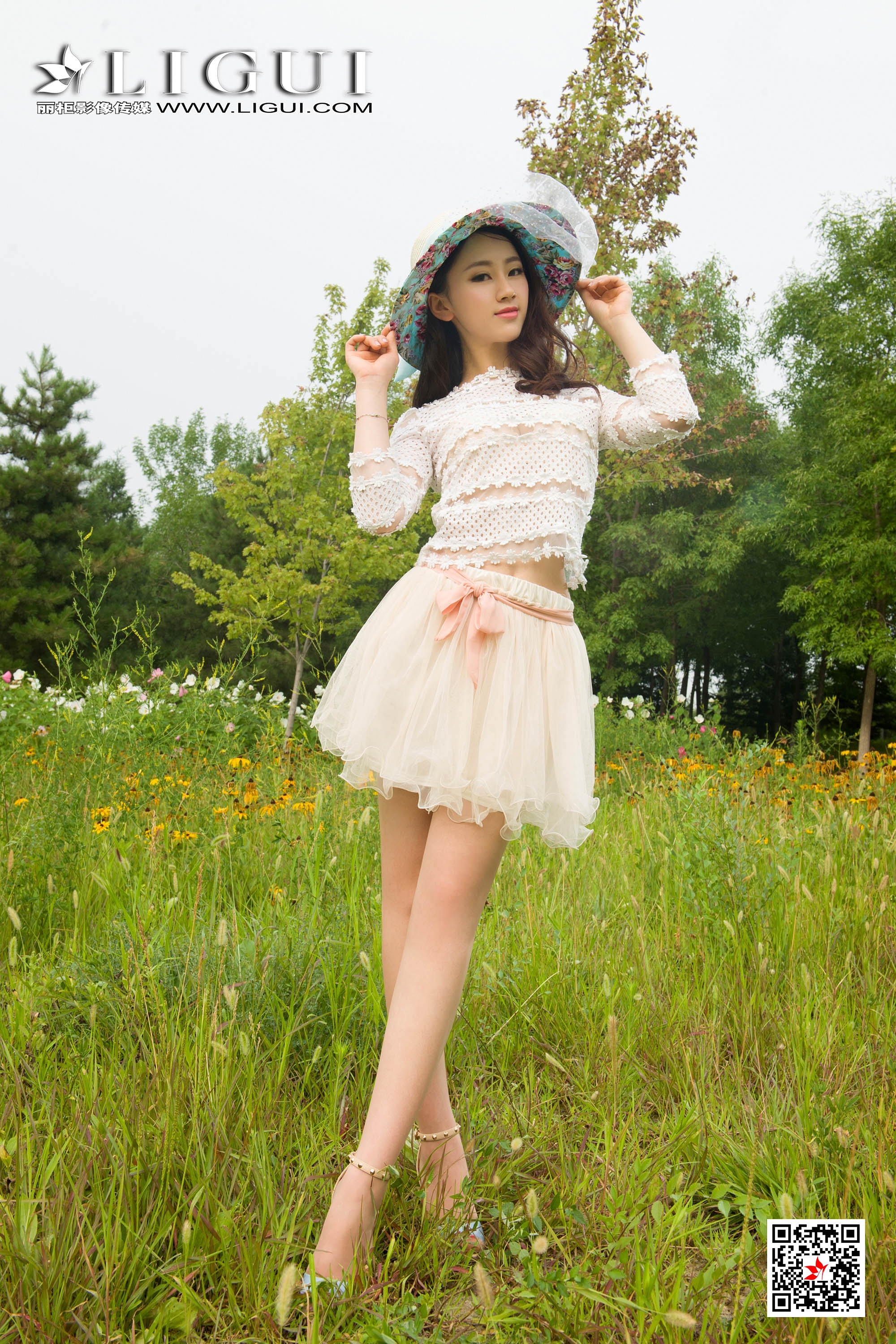 pretty lady dirty feet 99