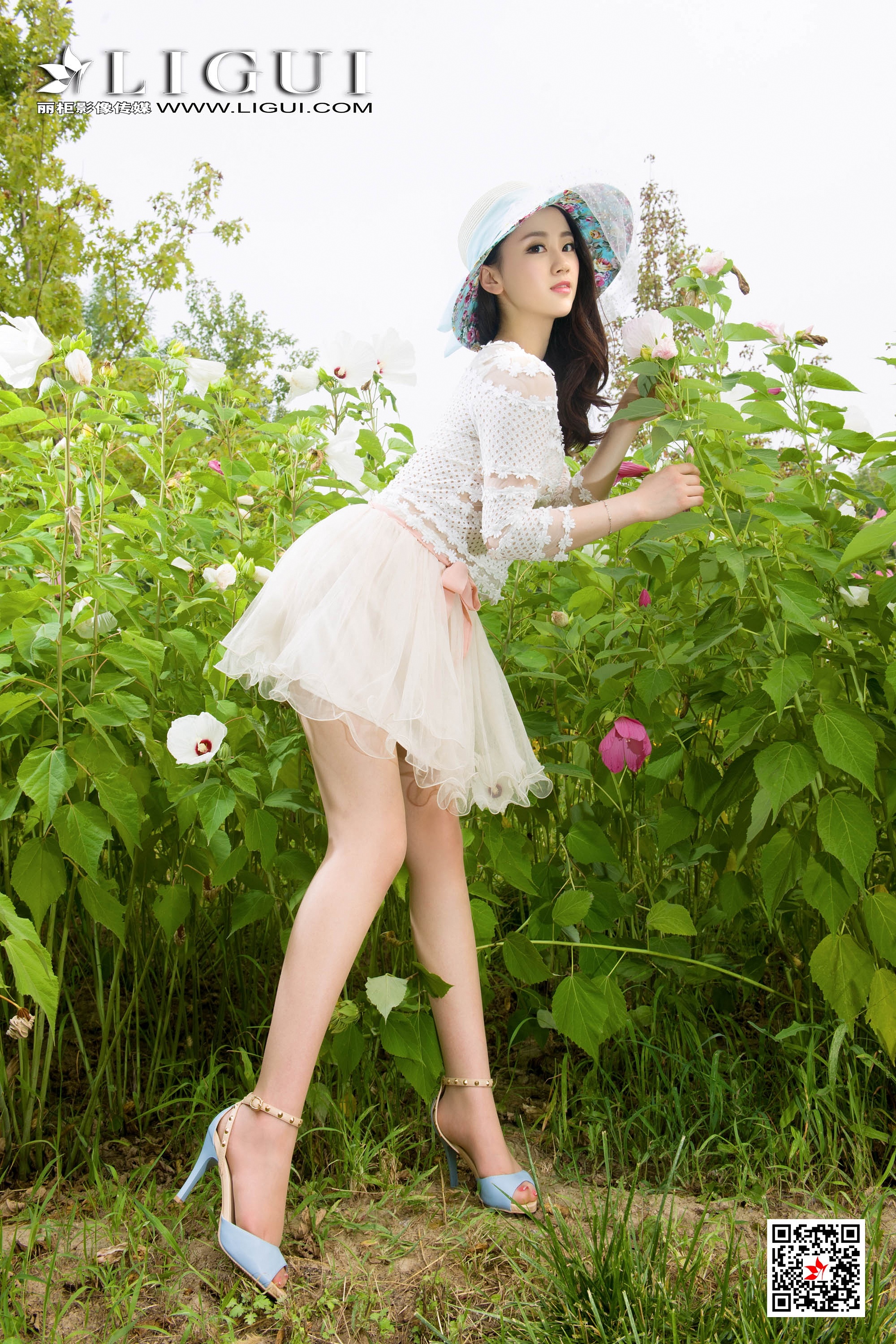 pretty lady dirty feet 99