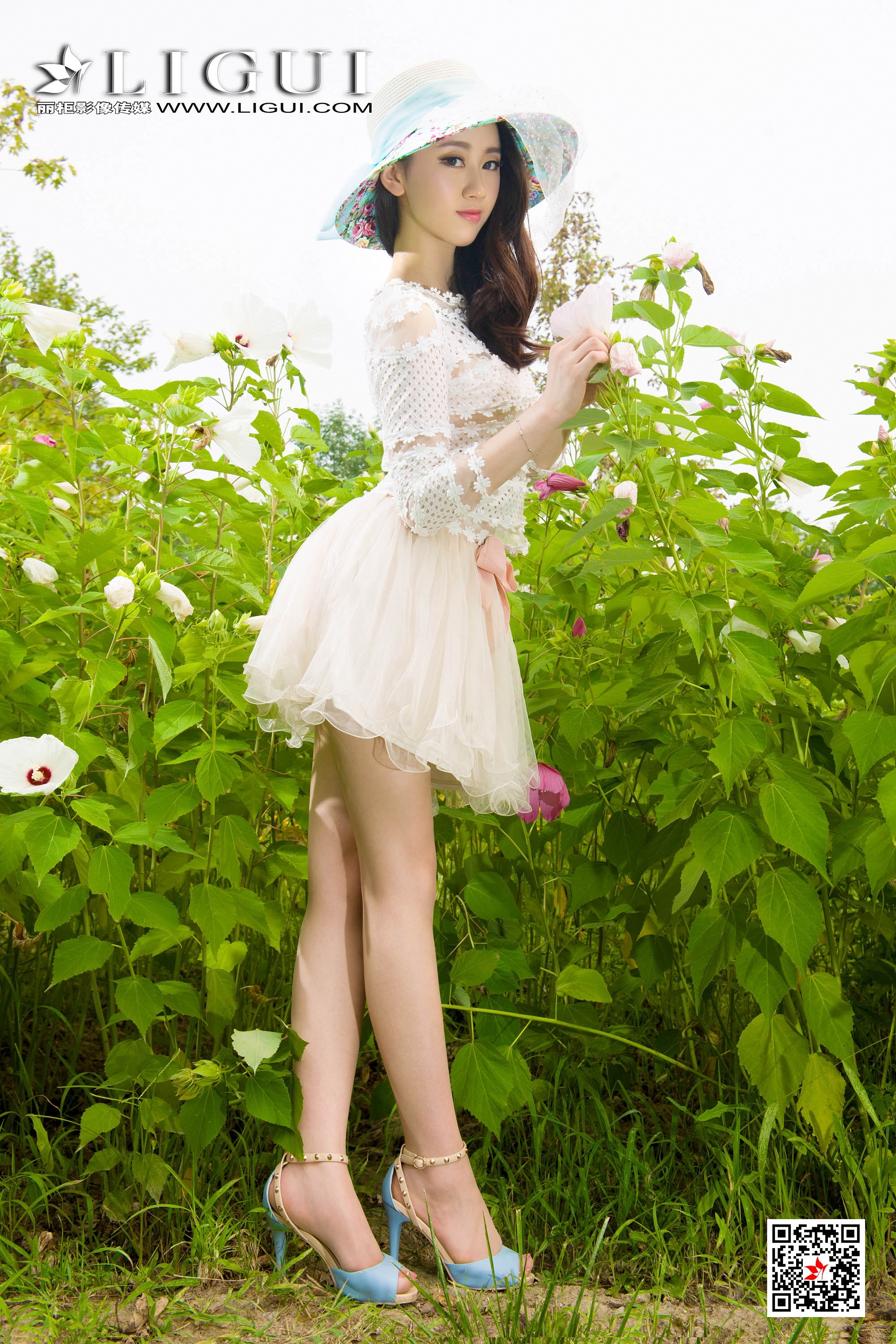 pretty lady dirty feet 99