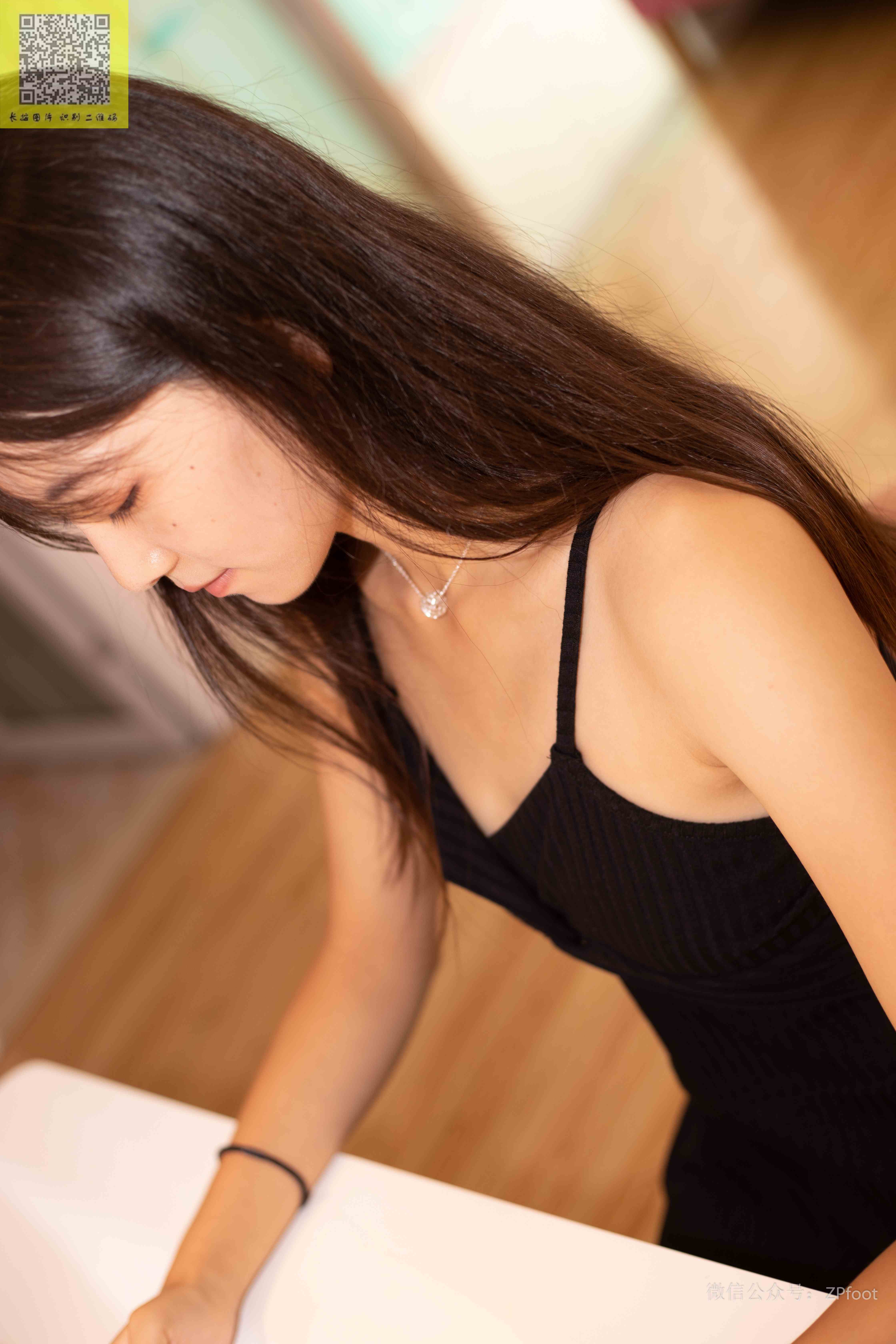 China Beauty Legs and feet 1234