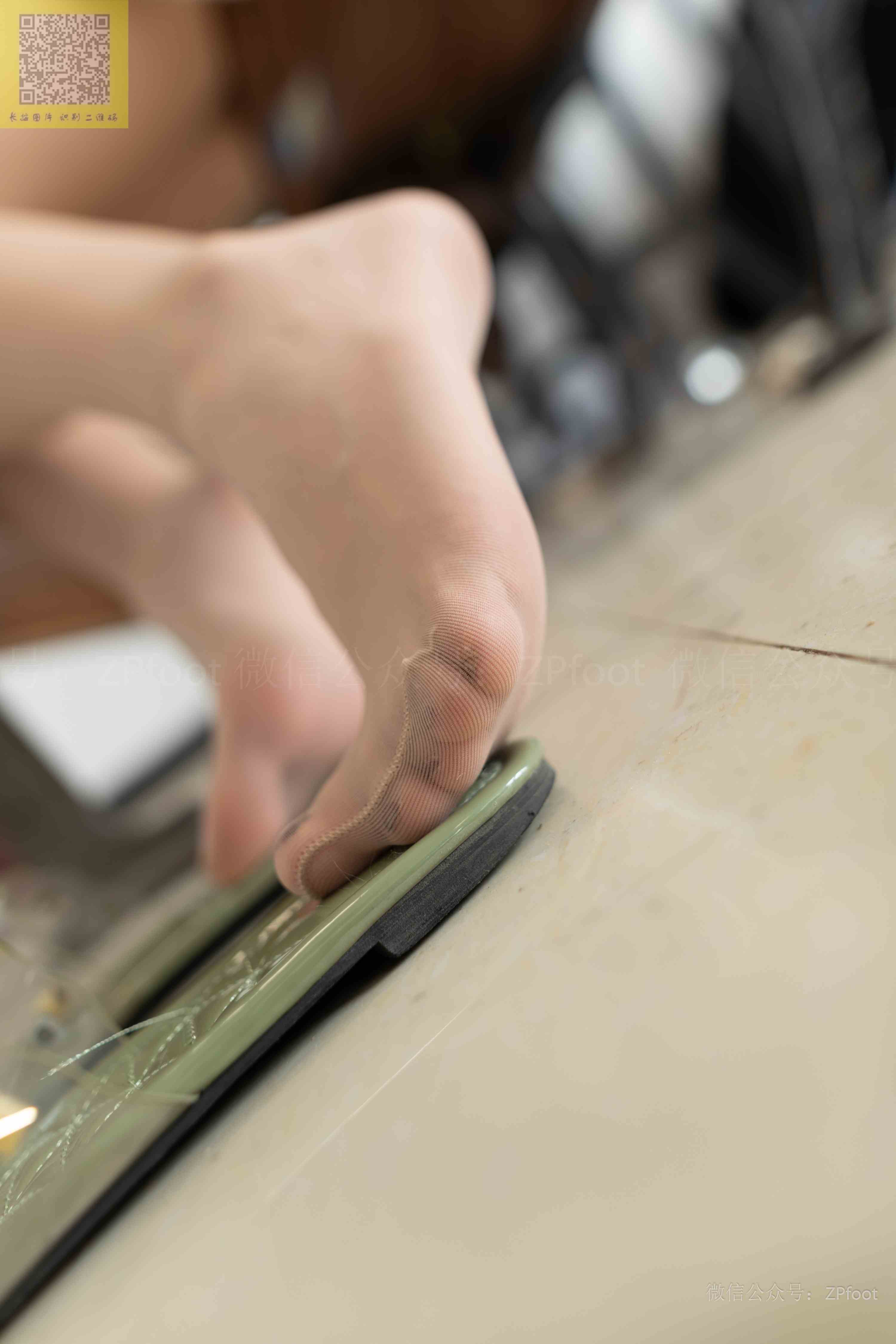 China Beauty Legs and feet 1240