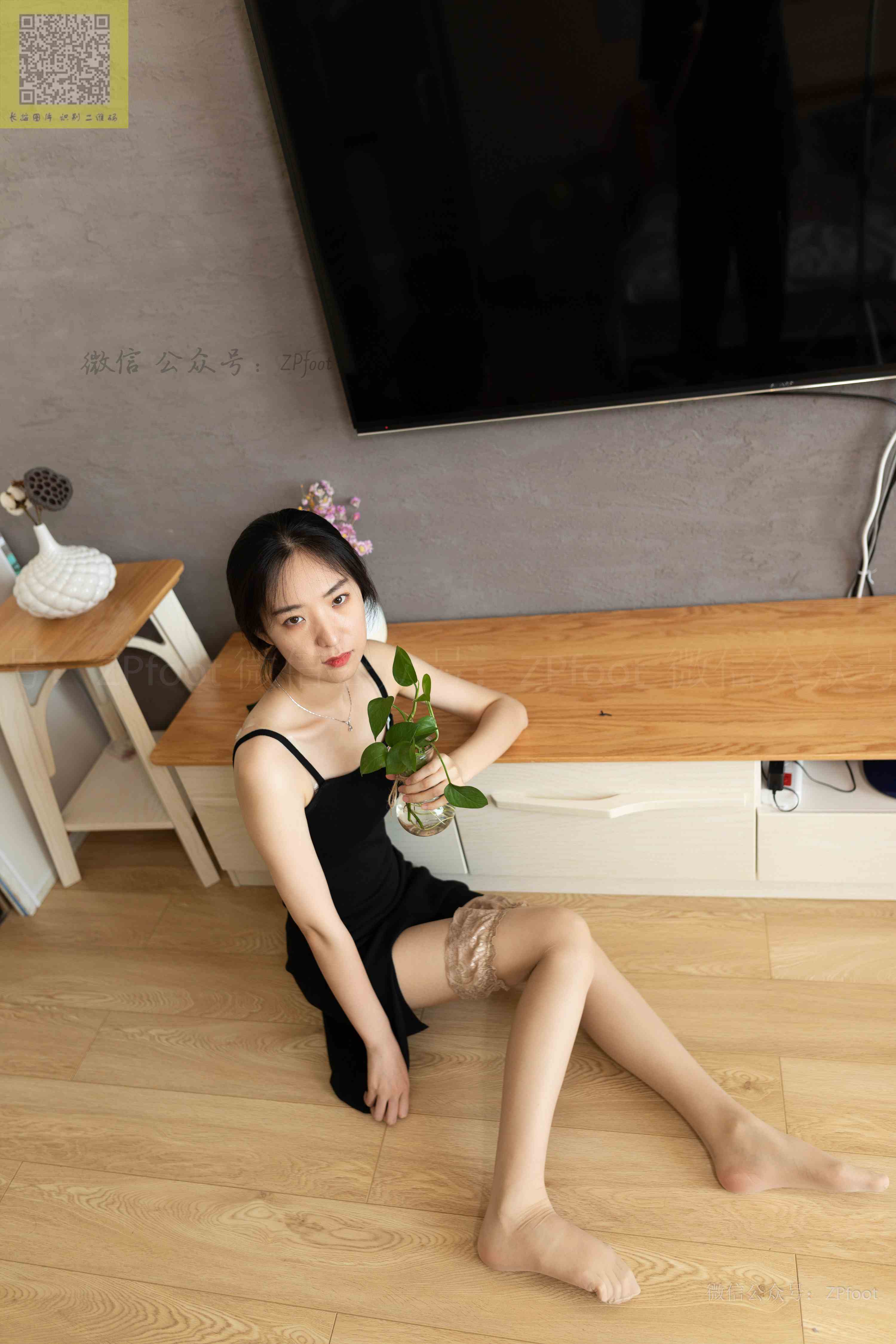 China Beauty Legs and feet 1244
