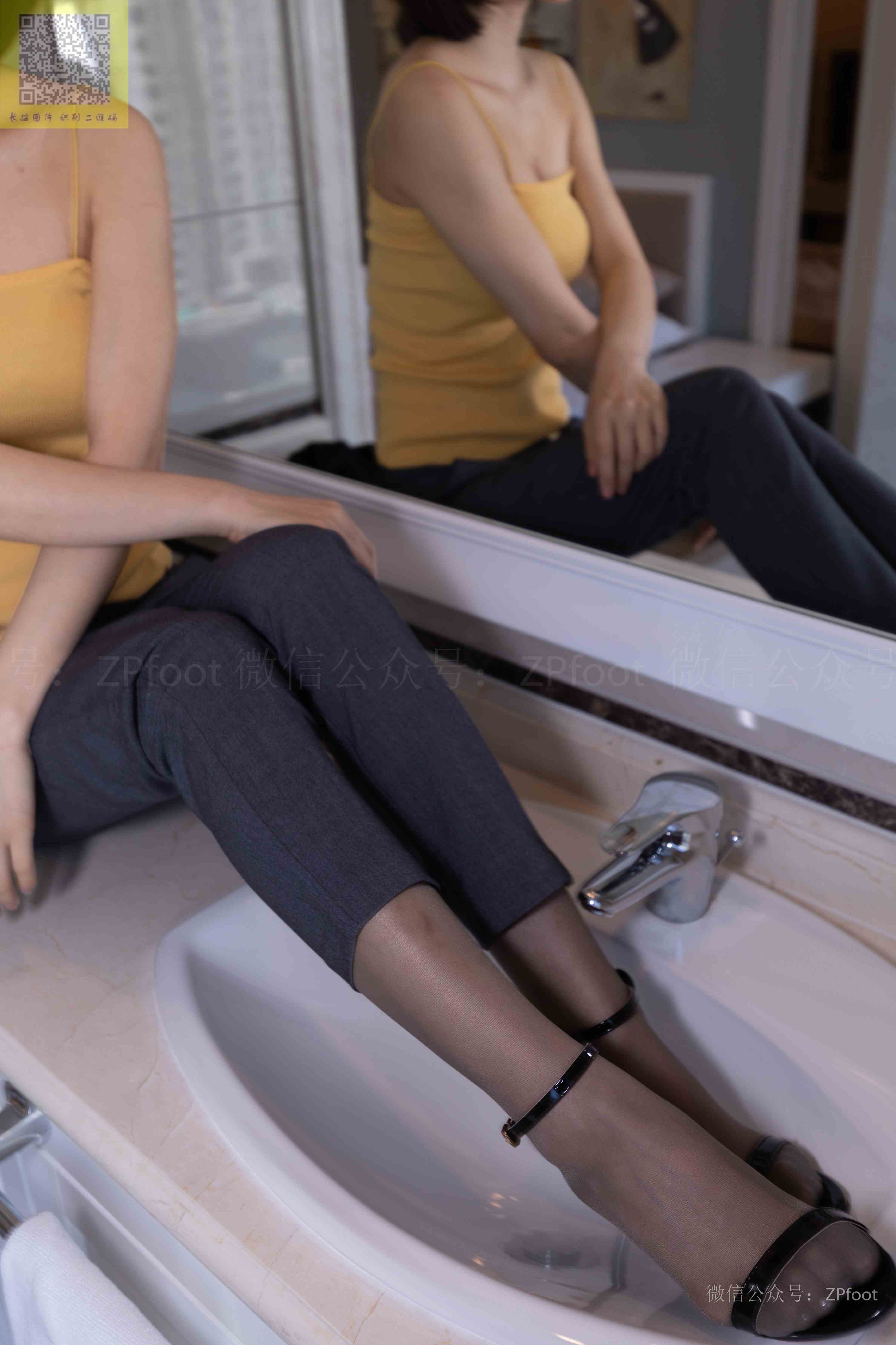 China Beauty Legs and feet 1246