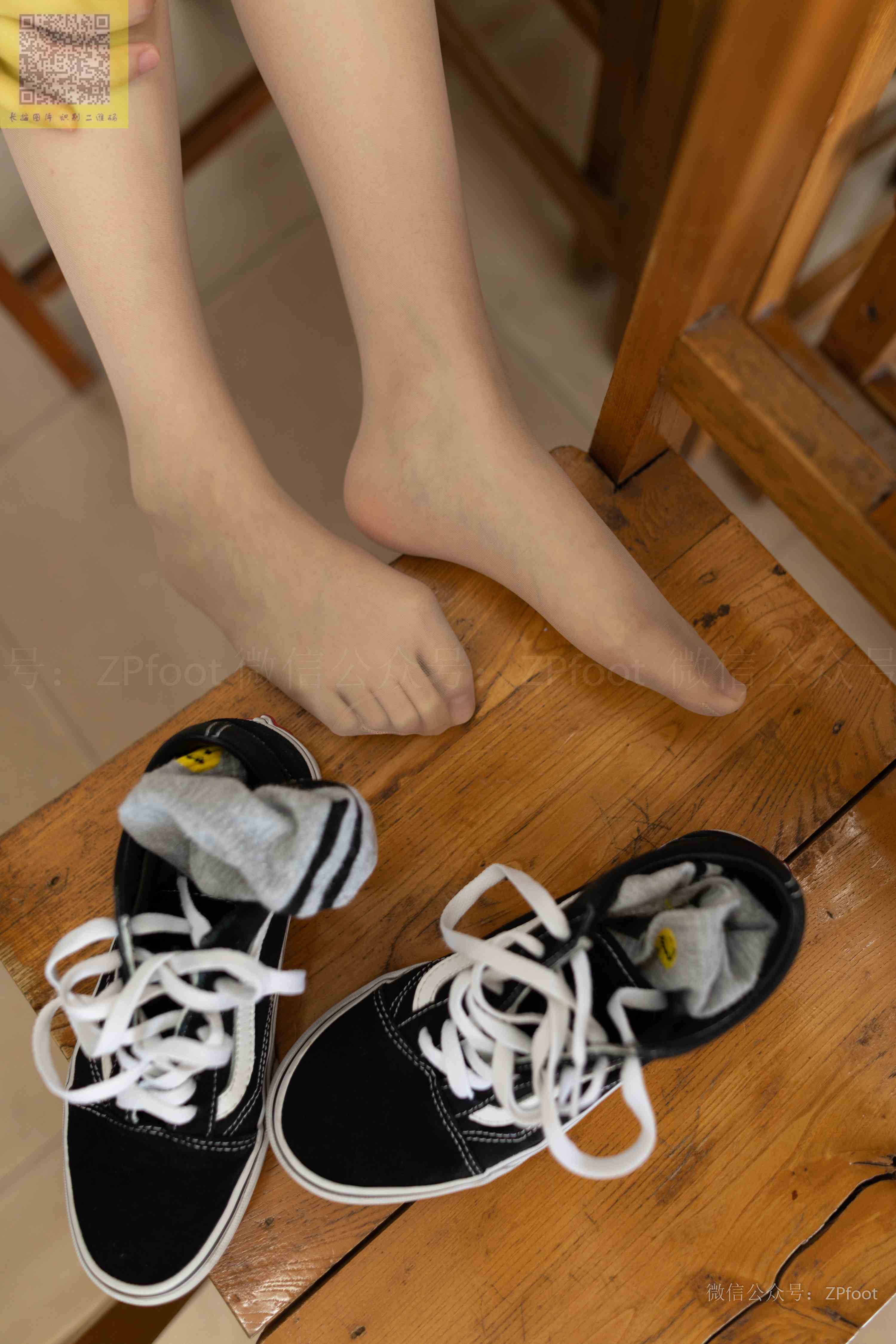 China Beauty Legs and feet 1247