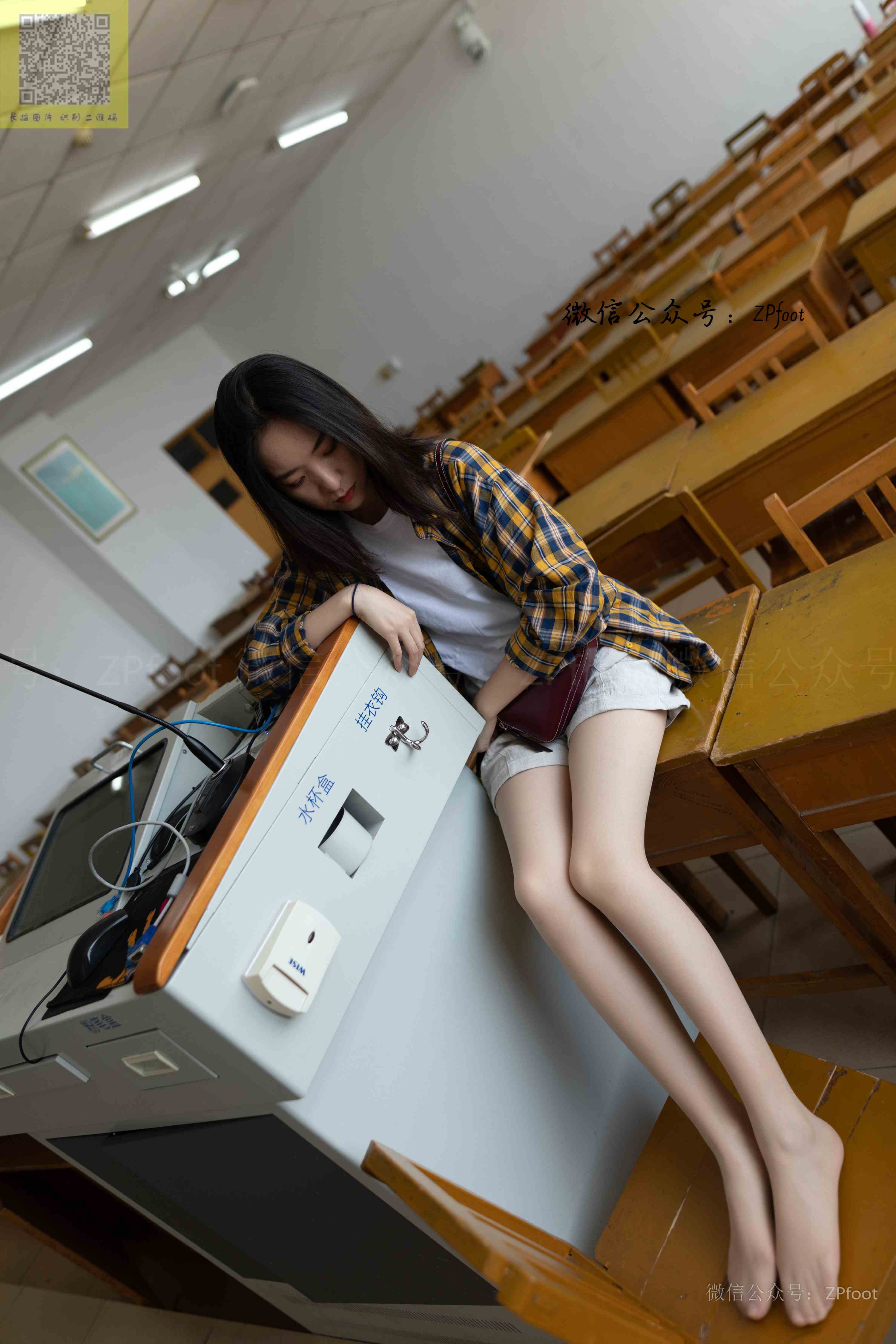 China Beauty Legs and feet 1247