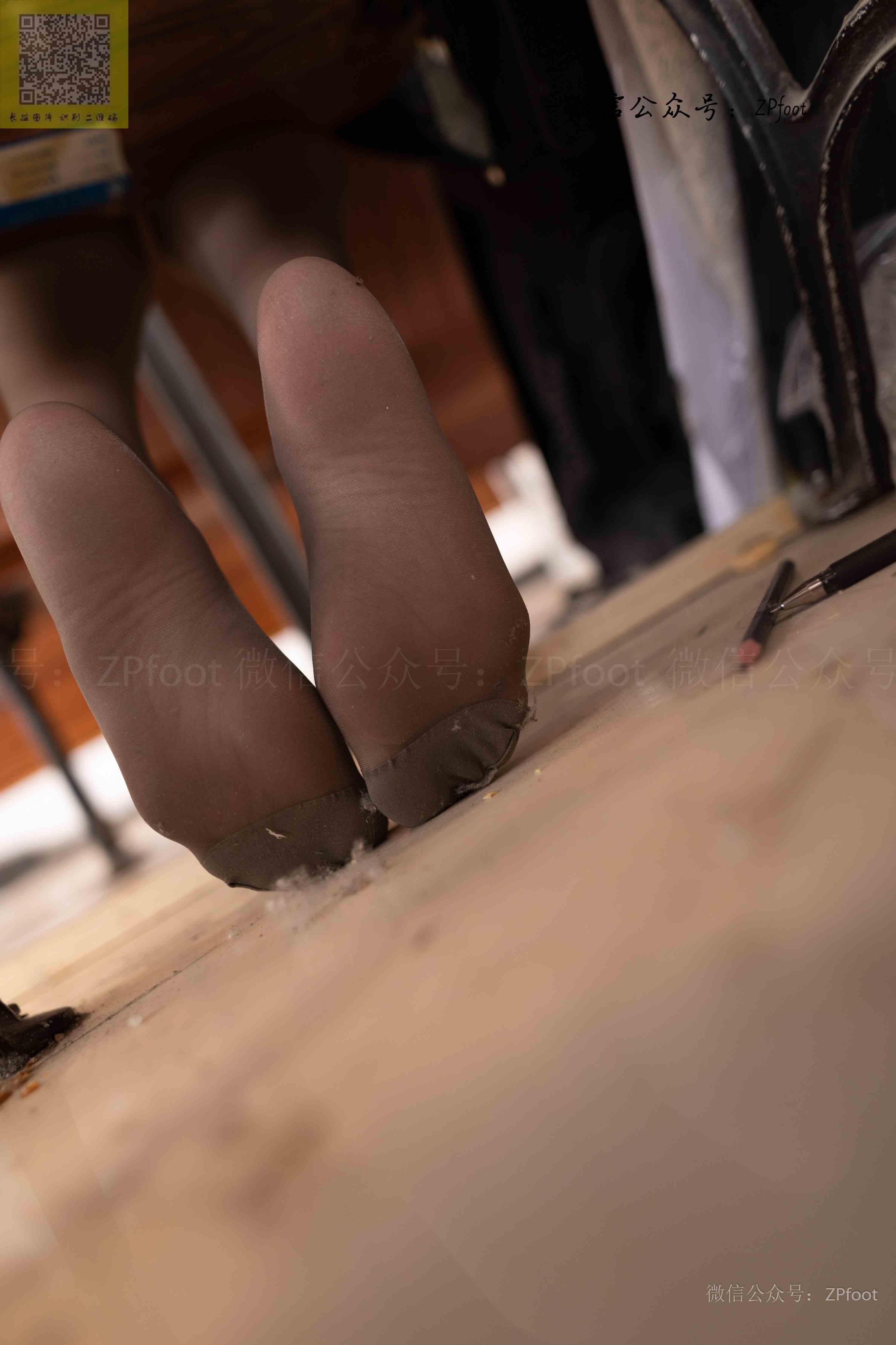 China Beauty Legs and feet 1249