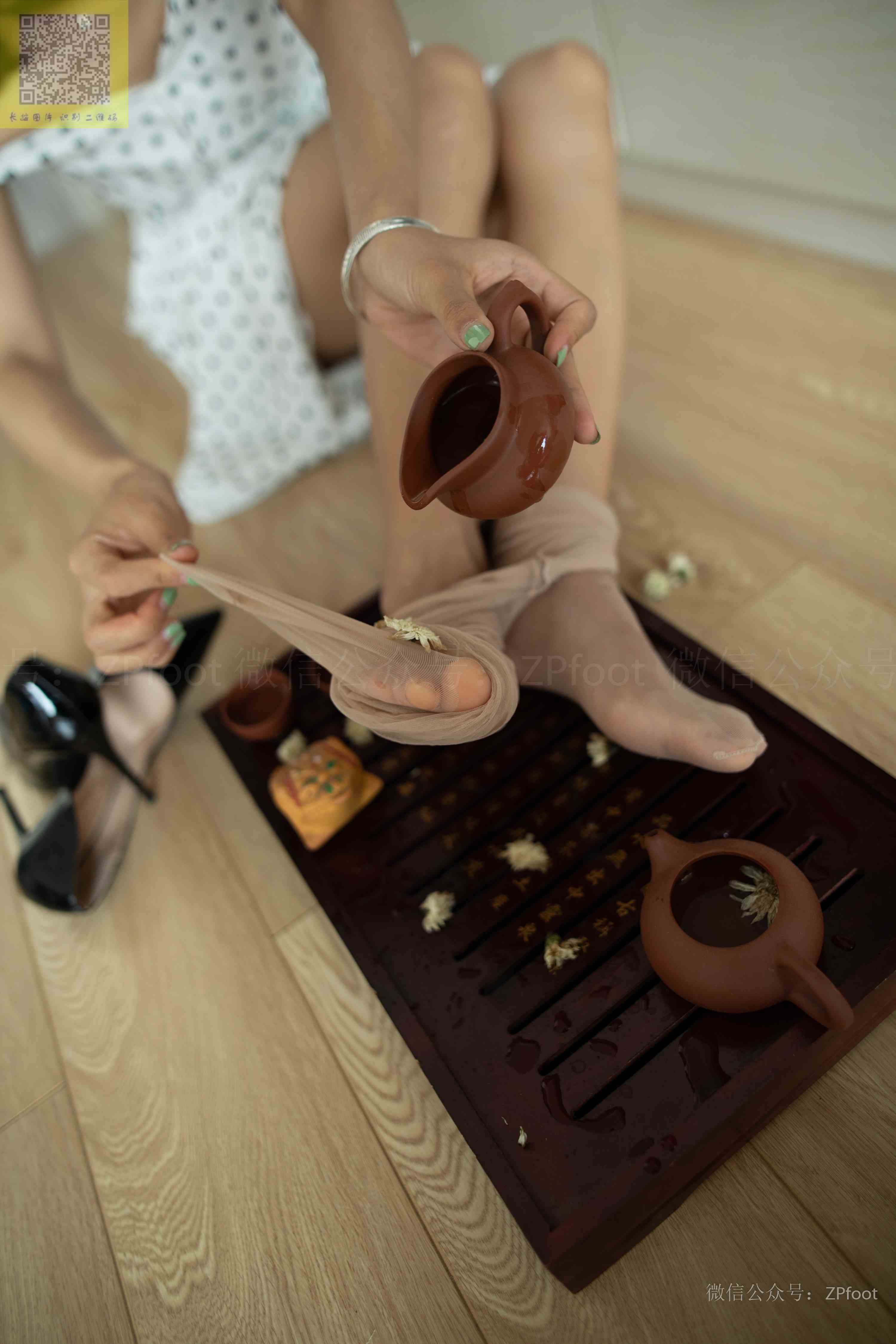 China Beauty Legs and feet 1250