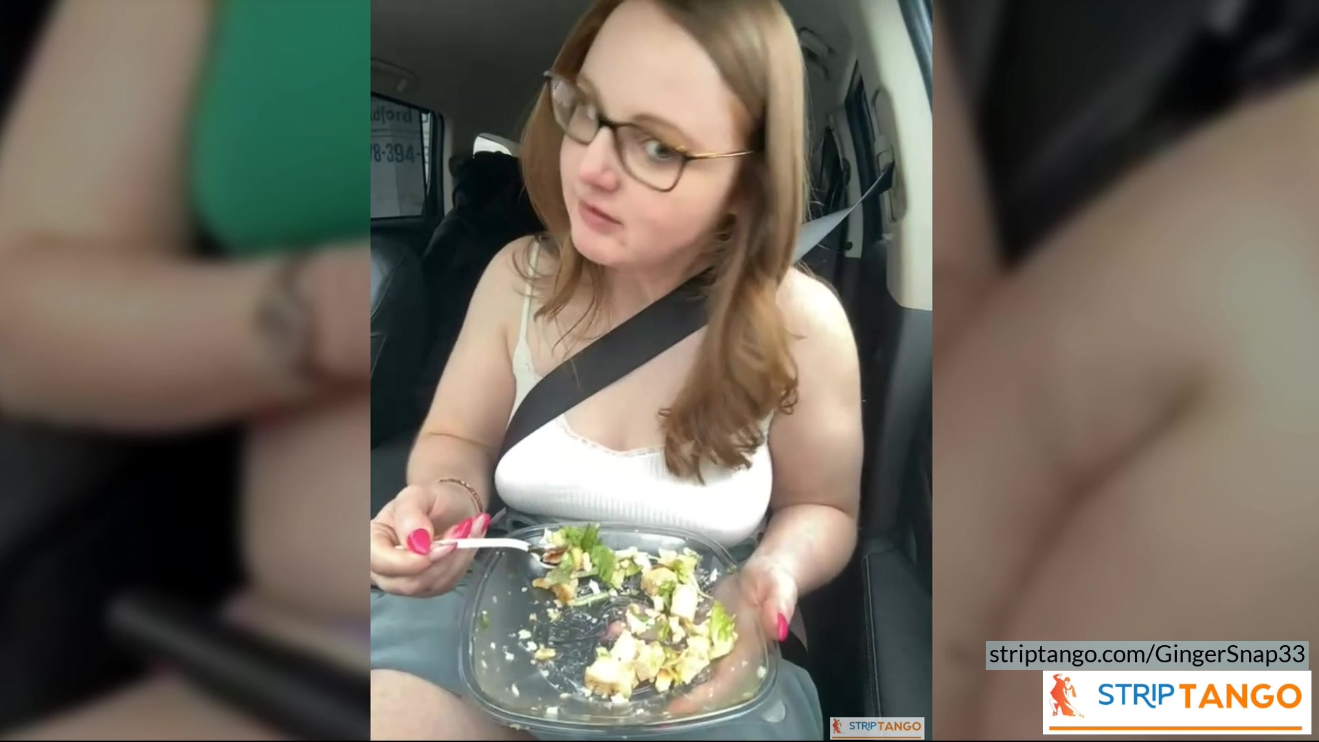 outdoor sex shows and pussy flashes