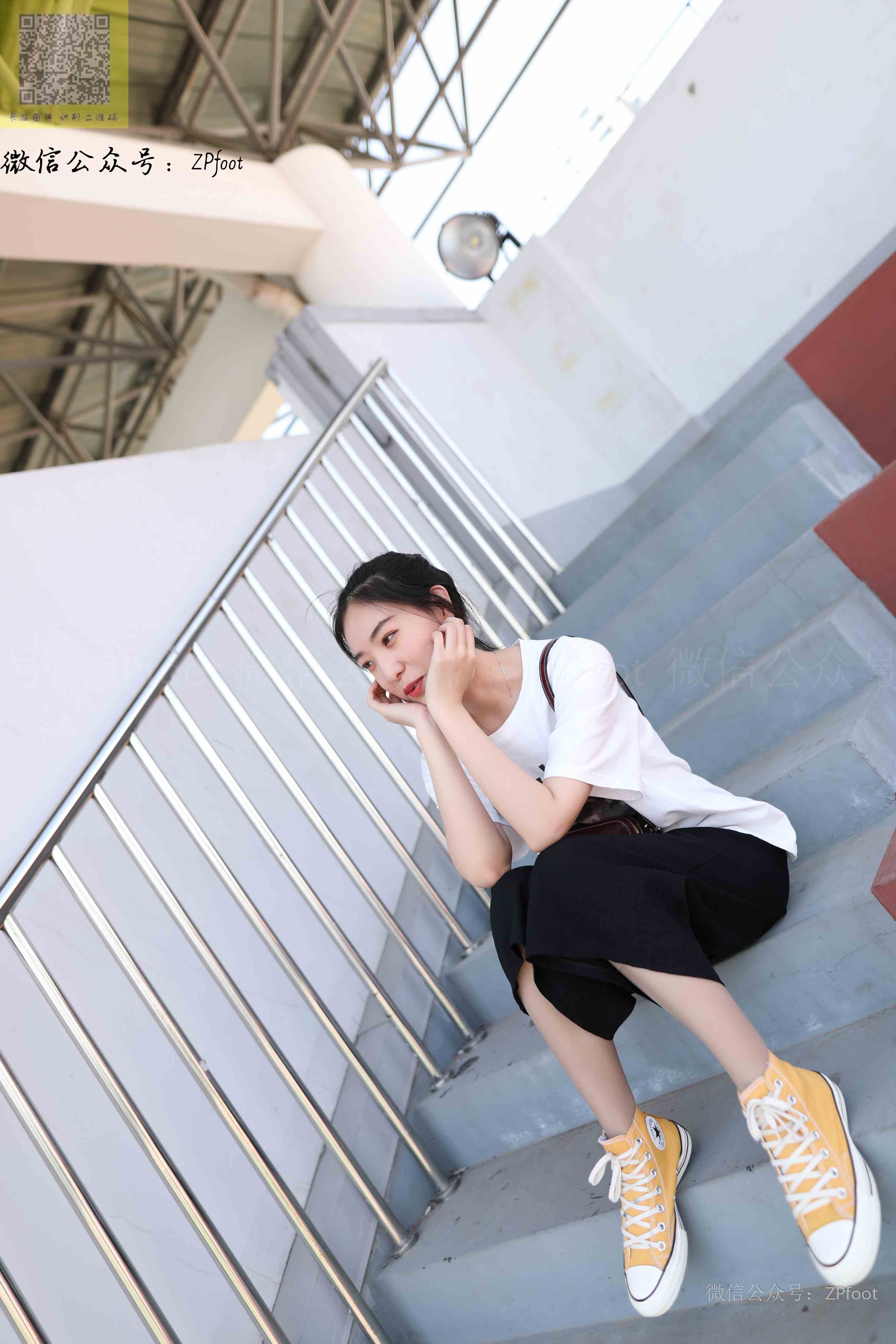 China Beauty Legs and feet 1253