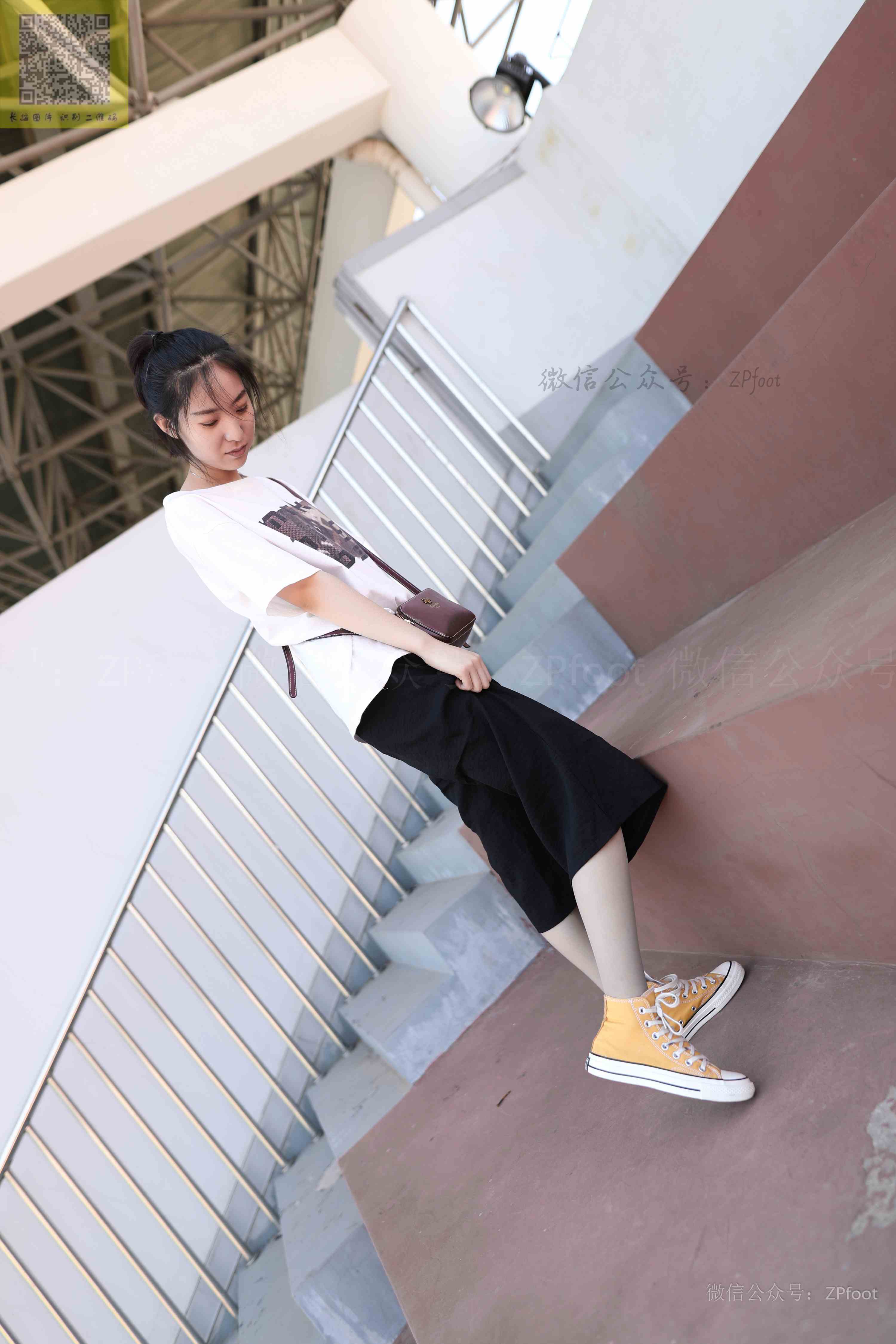 China Beauty Legs and feet 1253