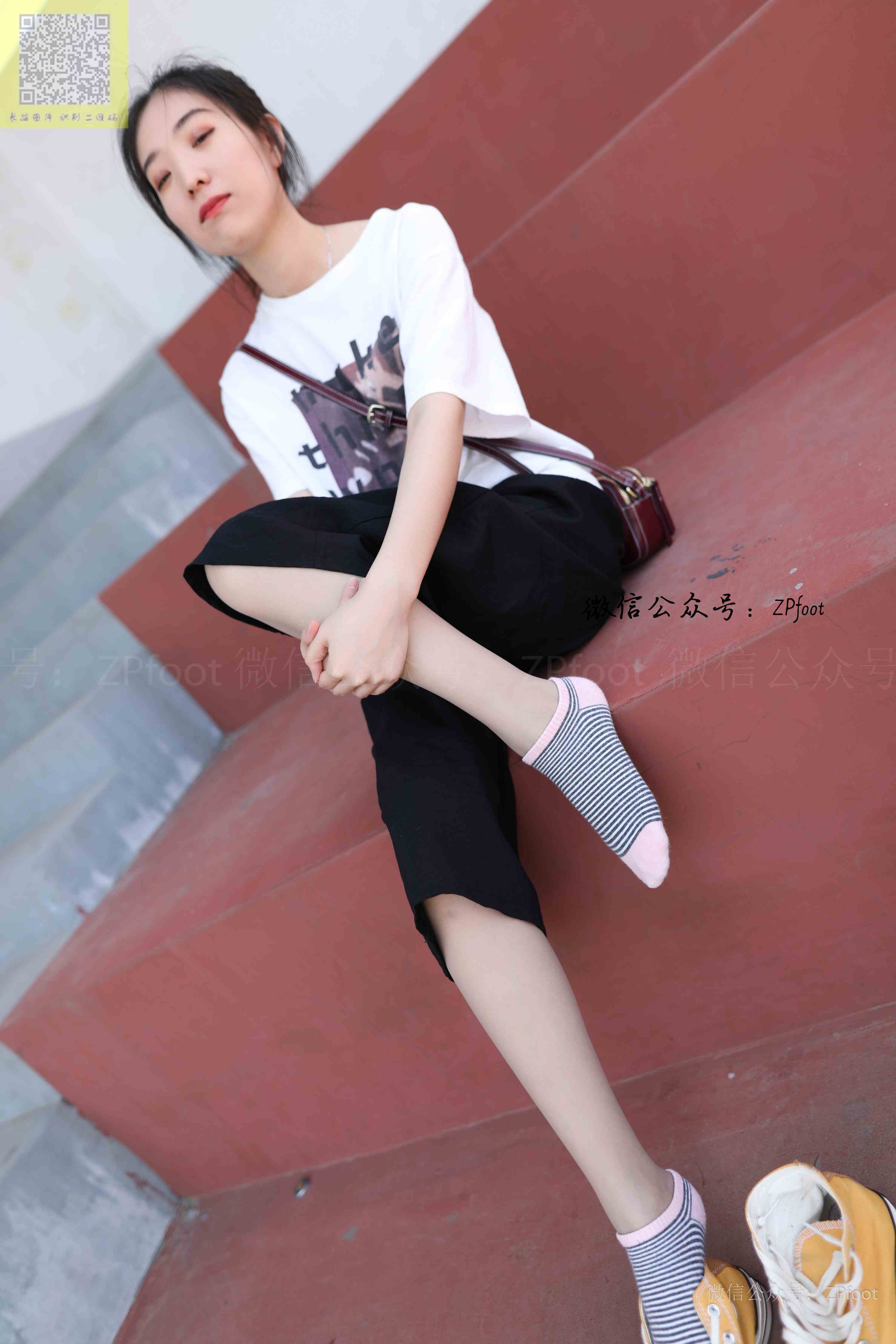 China Beauty Legs and feet 1253