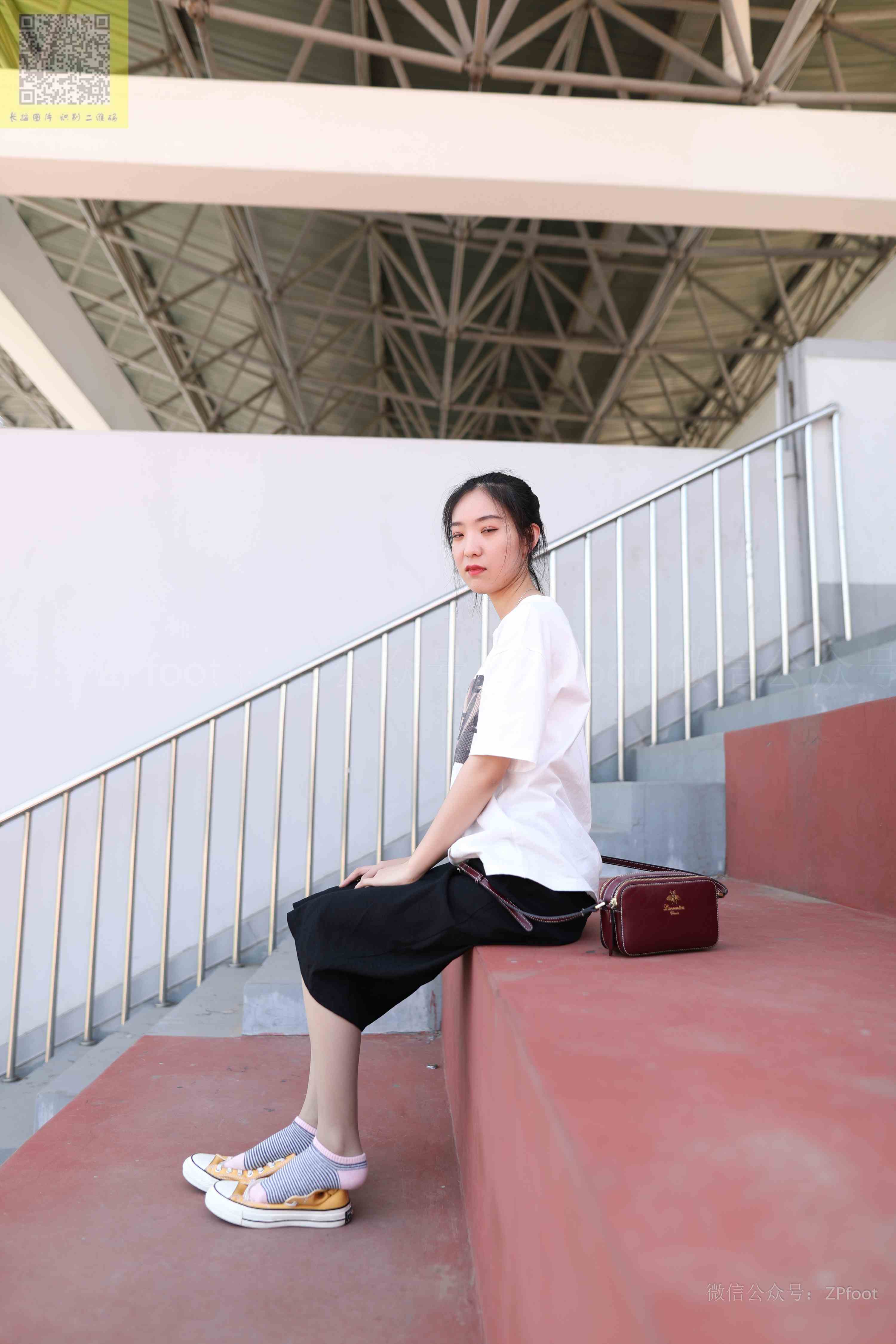 China Beauty Legs and feet 1253