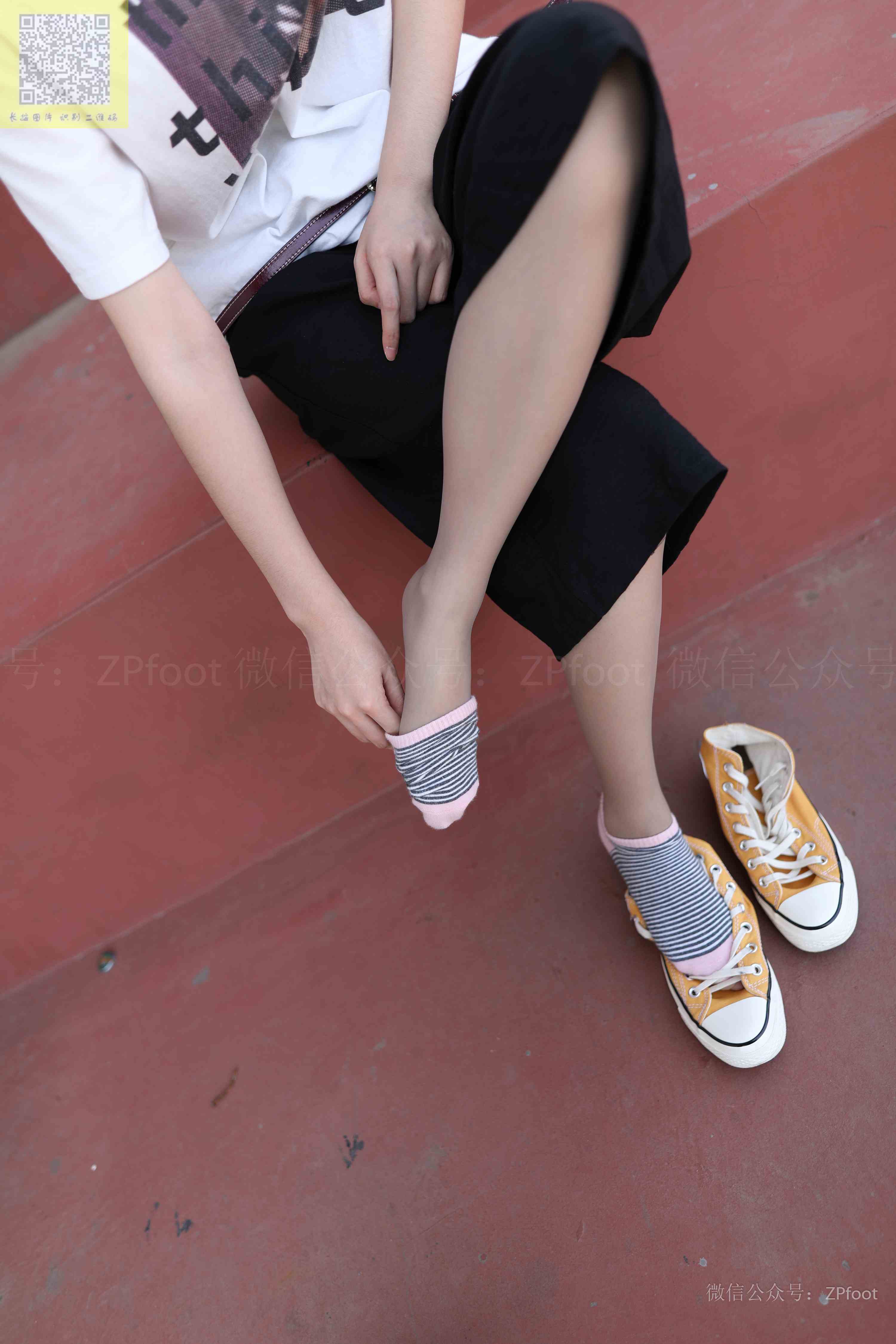 China Beauty Legs and feet 1253