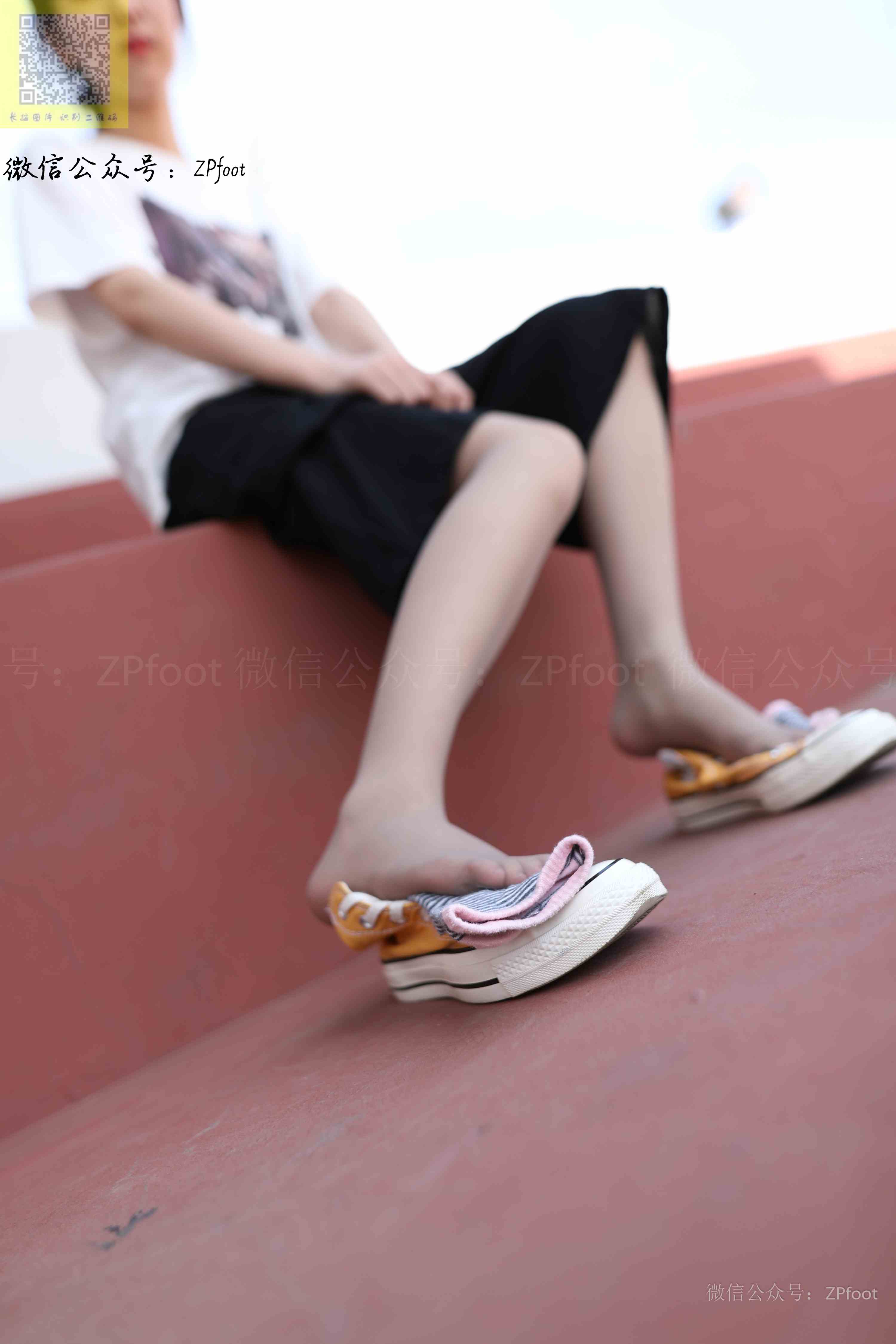 China Beauty Legs and feet 1253