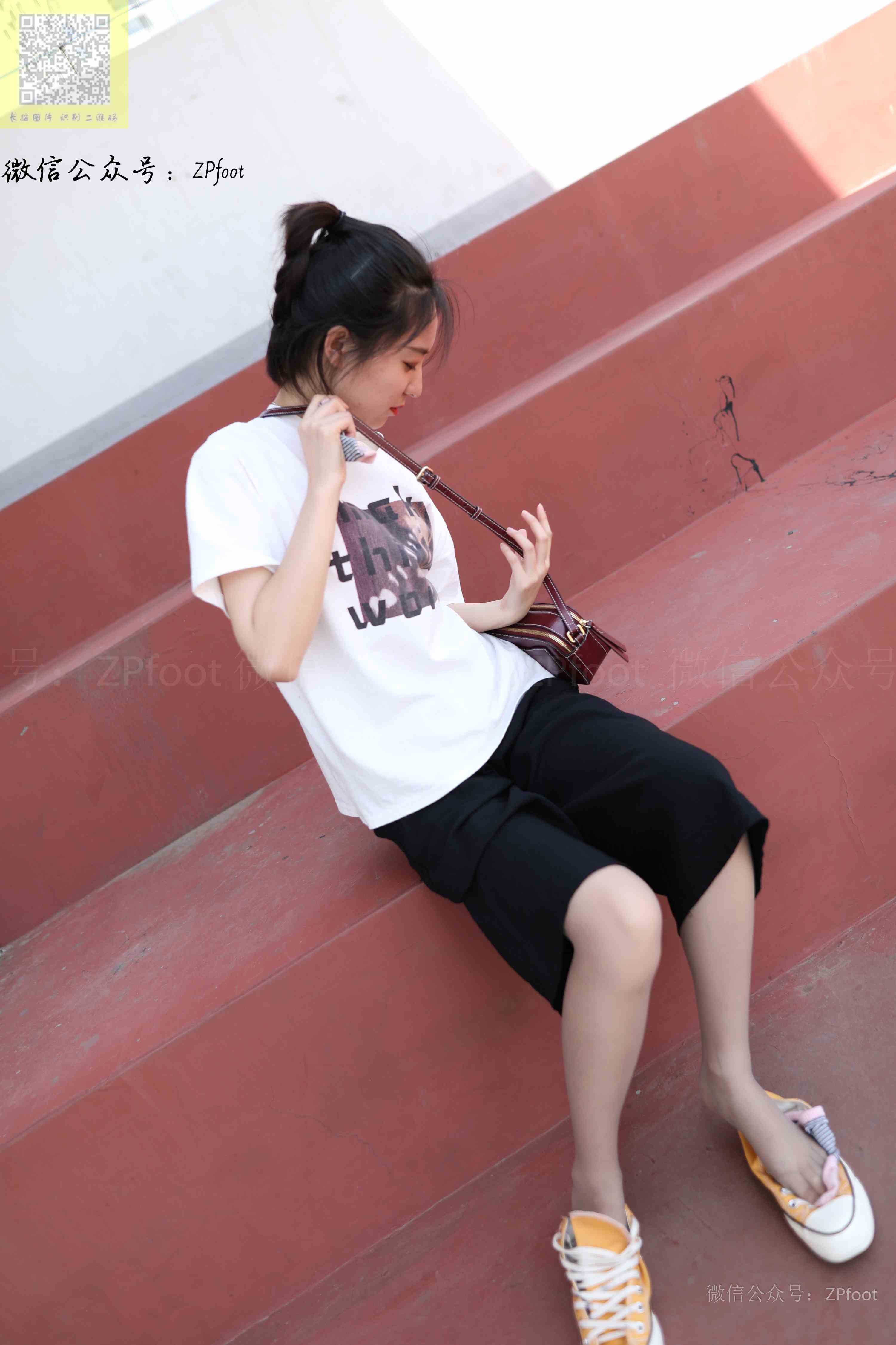 China Beauty Legs and feet 1253