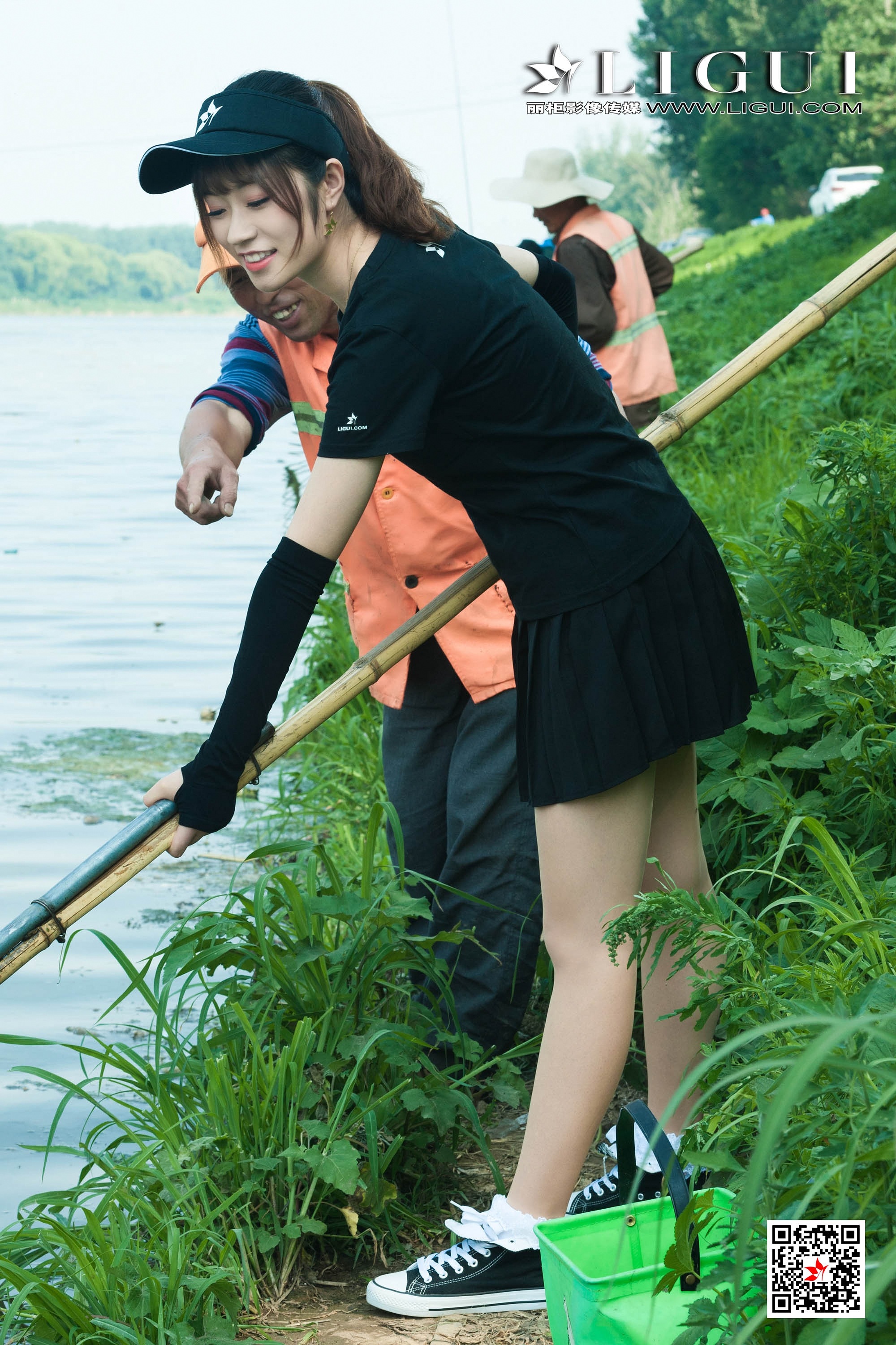 pretty lady dirty feet 106