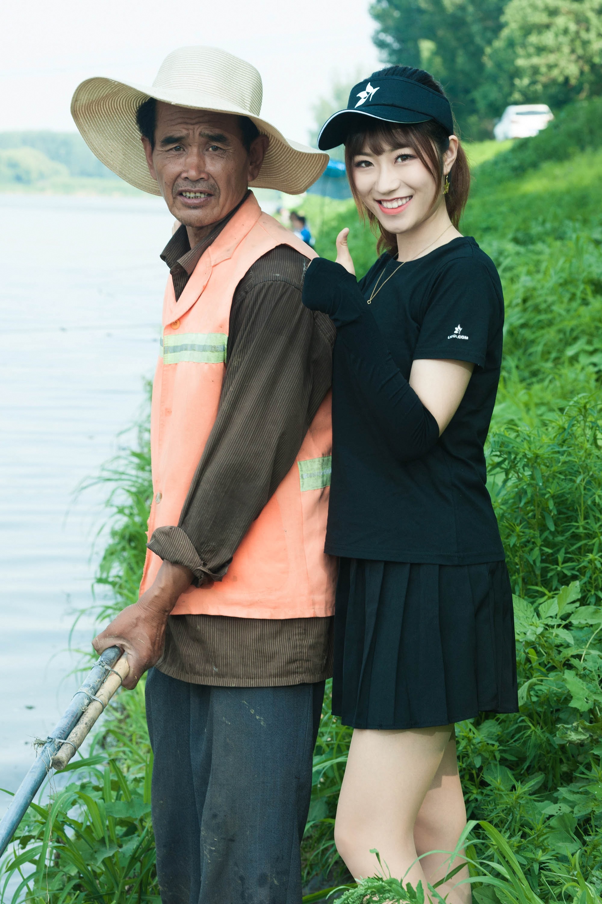 pretty lady dirty feet 106