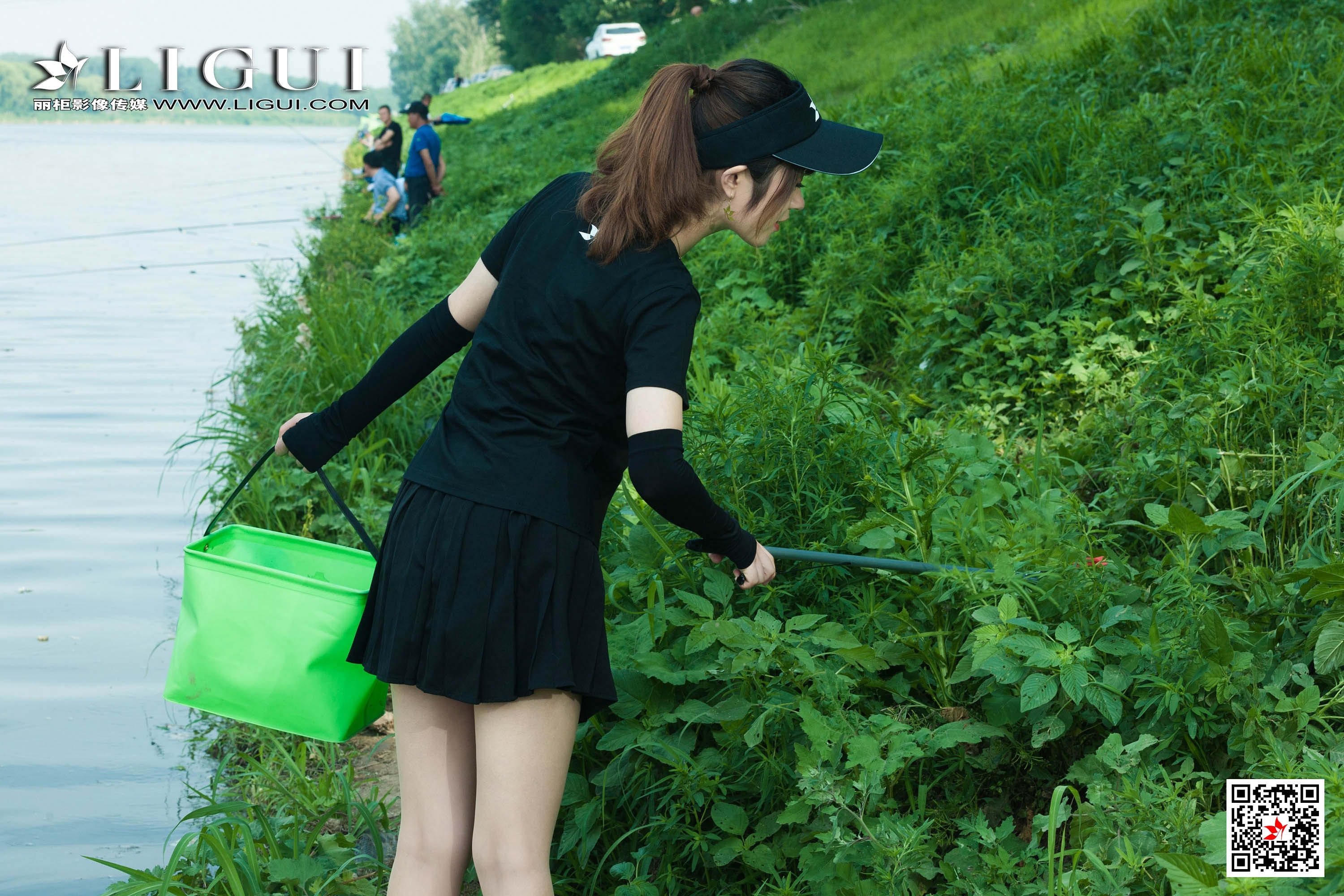 pretty lady dirty feet 106