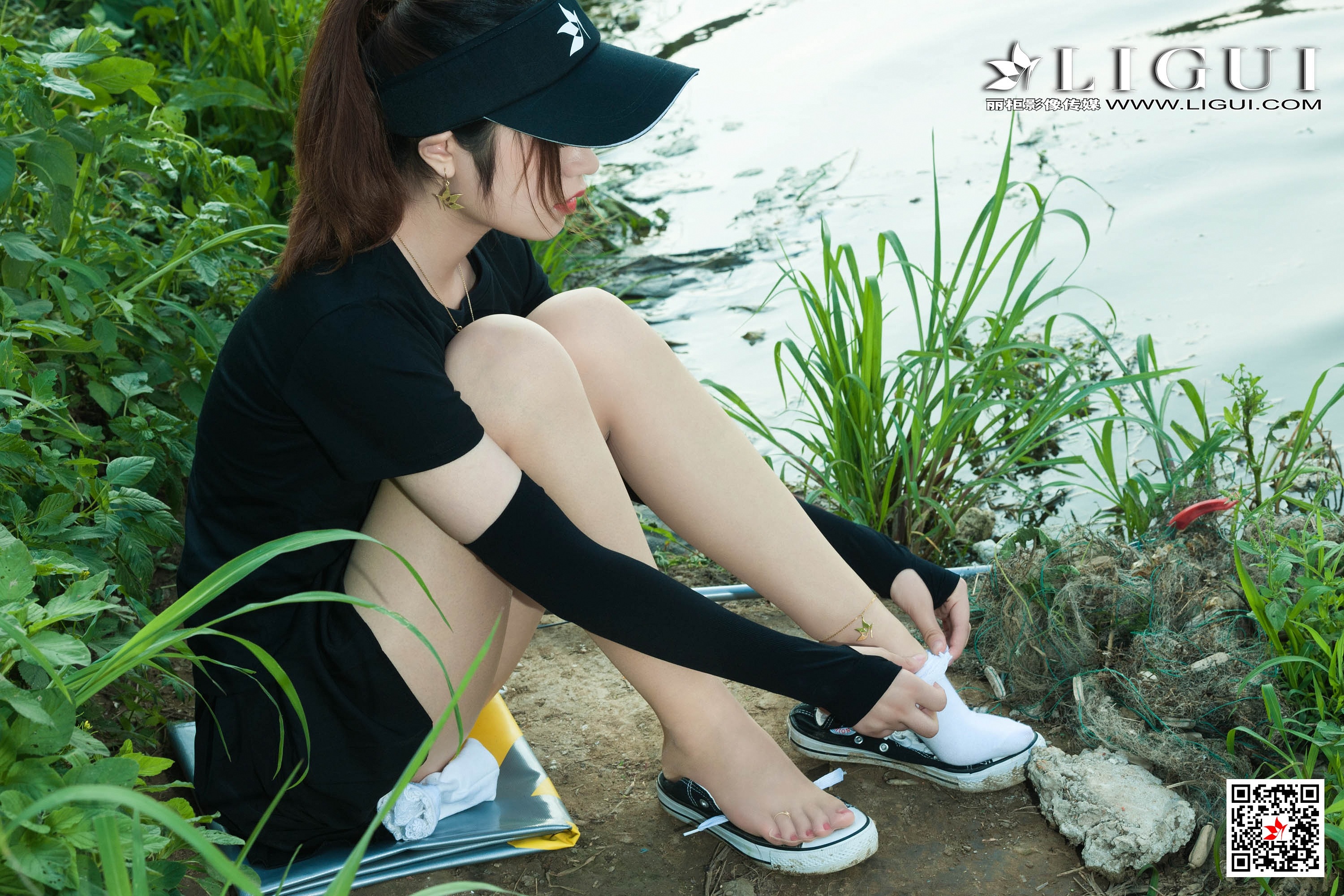 pretty lady dirty feet 106