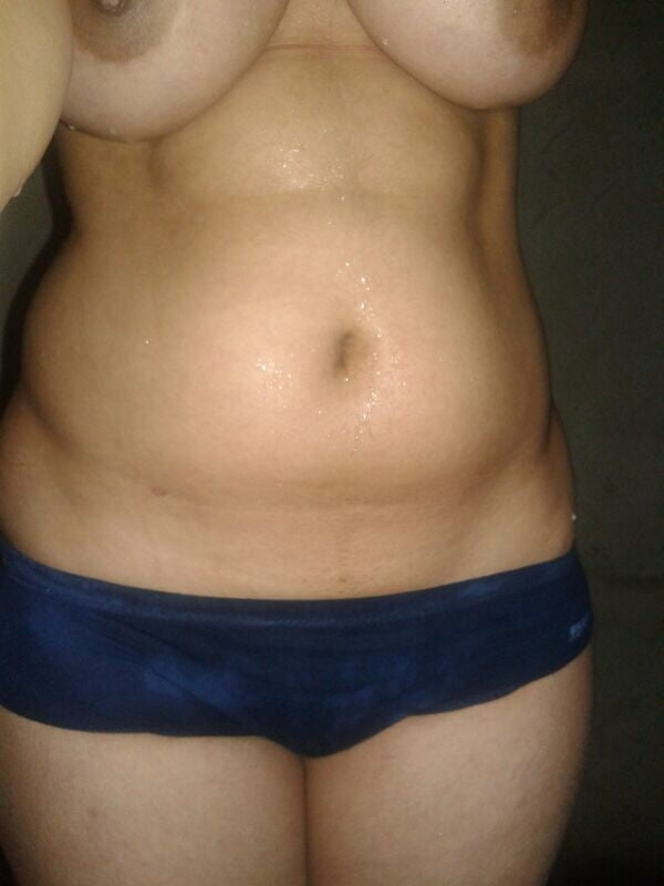 Horny Lady Selfshot Nude Pics