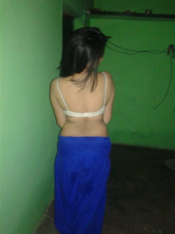 Horny Lady Selfshot Nude Pics