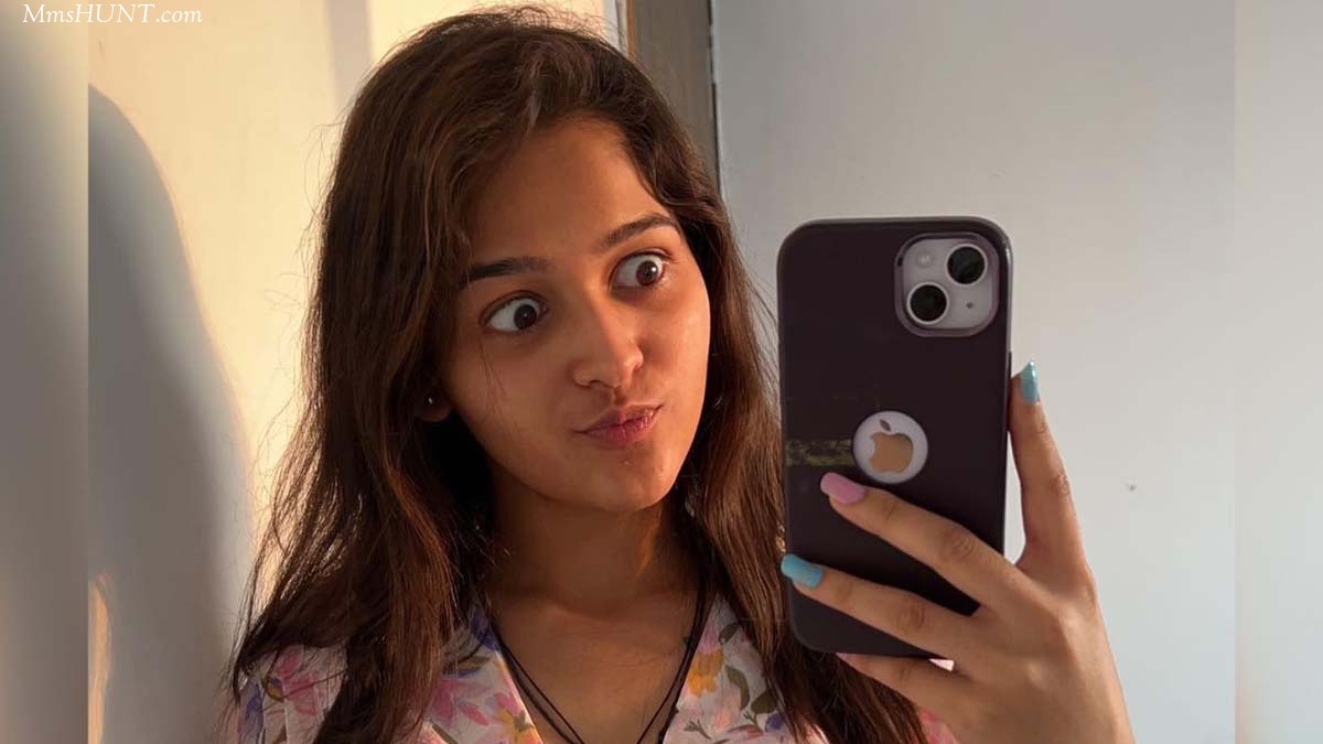 Horny Girl Nude pics to Lover