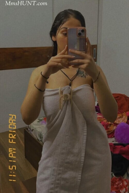 Horny Girl Nude pics to Lover