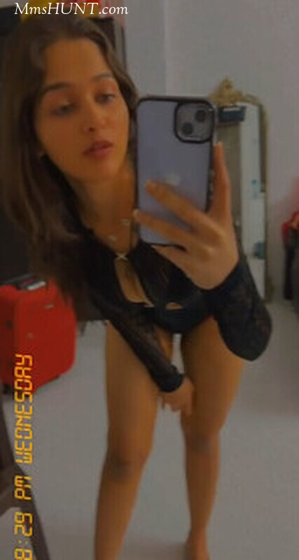 Horny Girl Nude pics to Lover