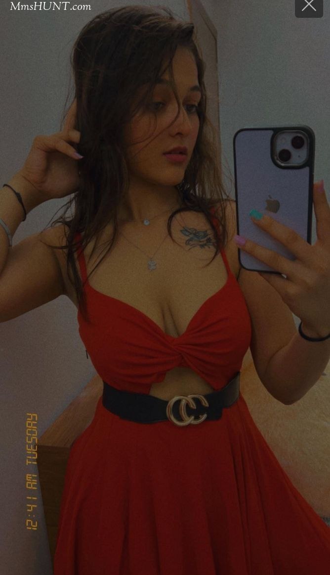 Horny Girl Nude pics to Lover