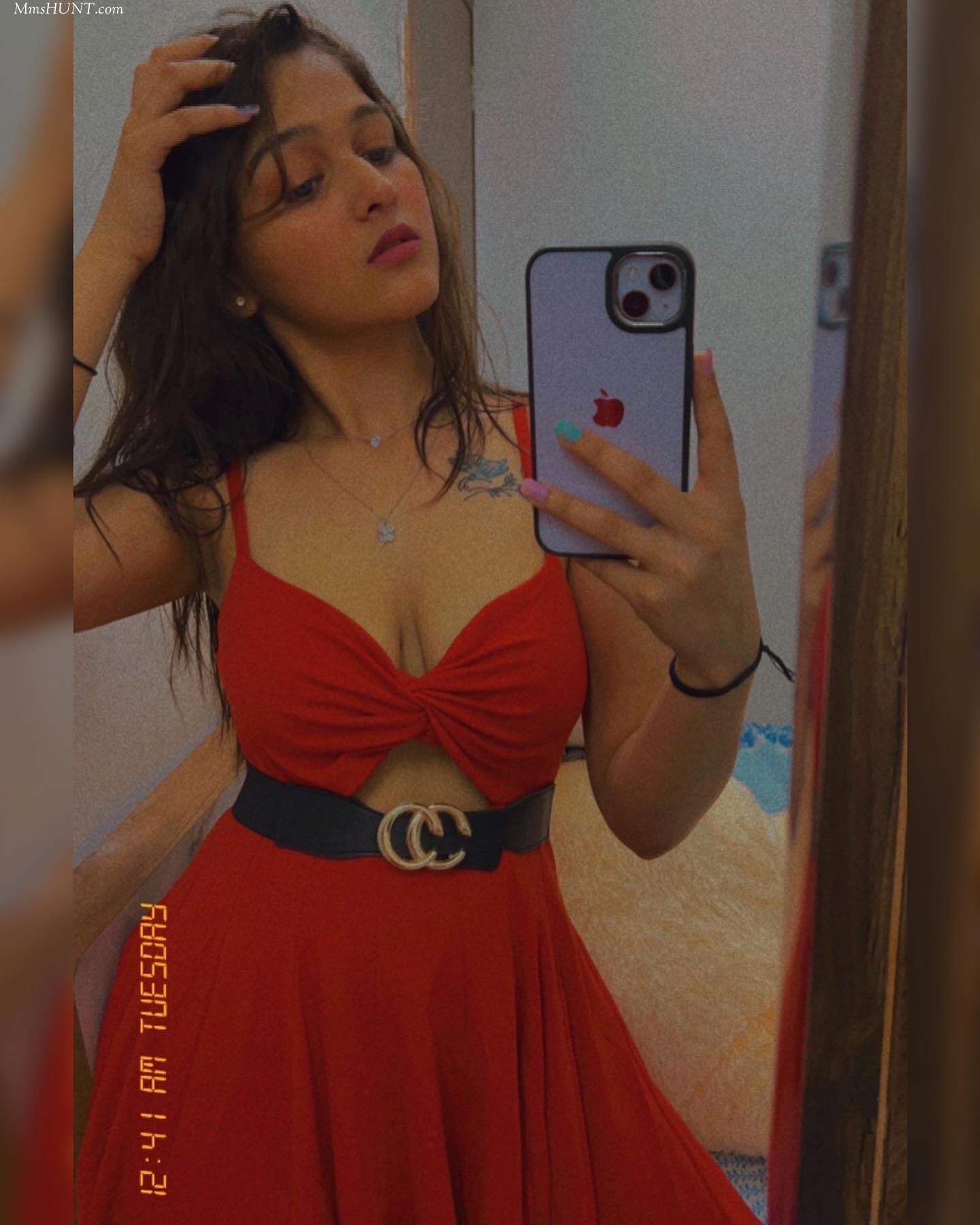 Horny Girl Nude pics to Lover