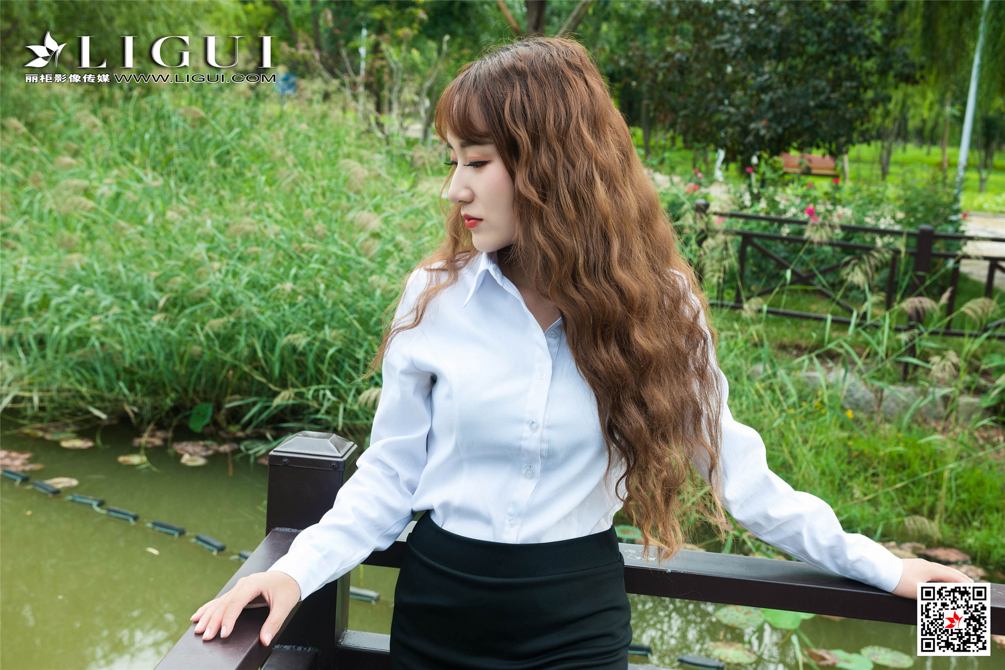 pretty lady dirty feet 111